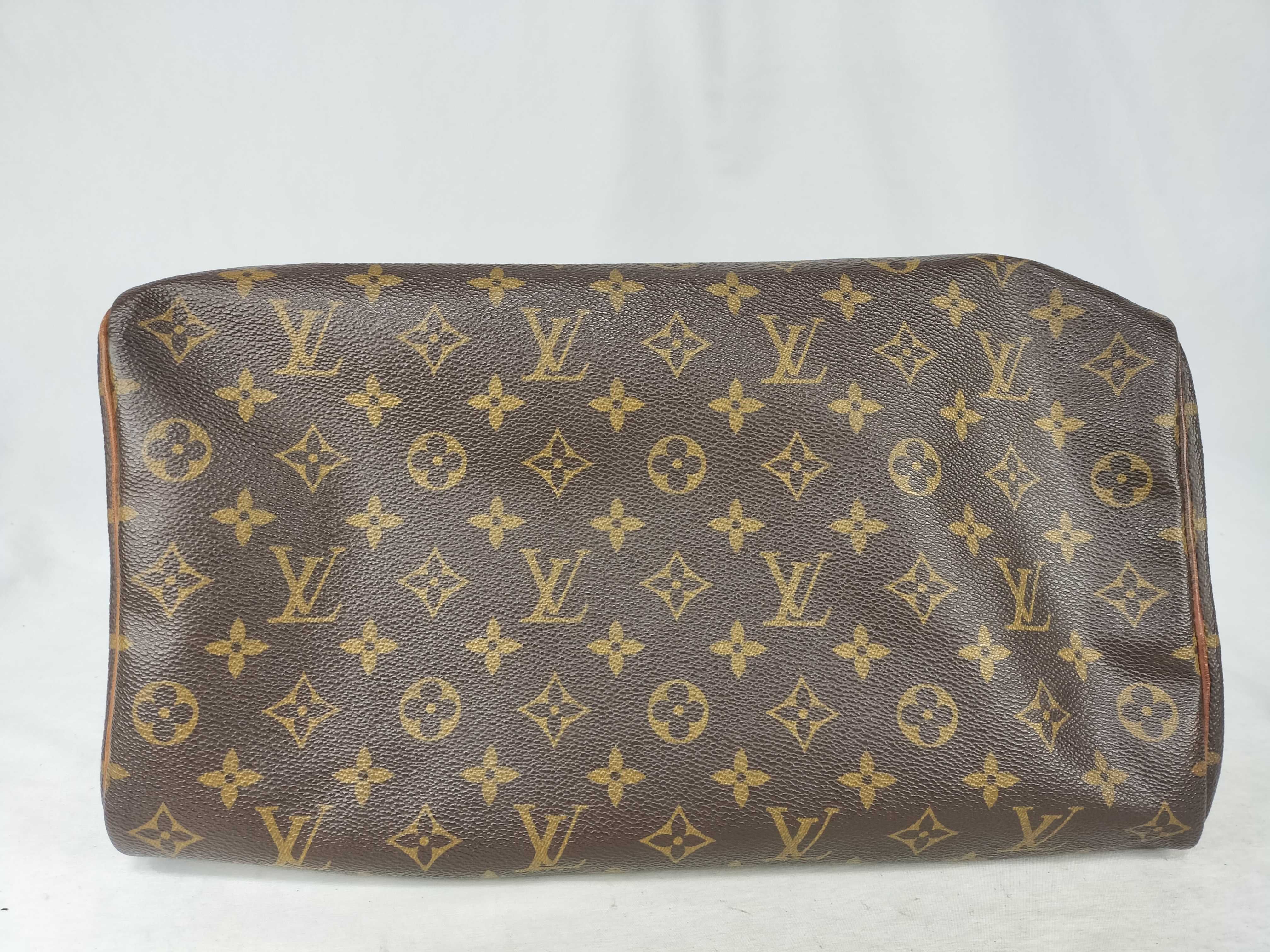 Monogram Louis Vuitton Speedy 35 Handbag — view 8