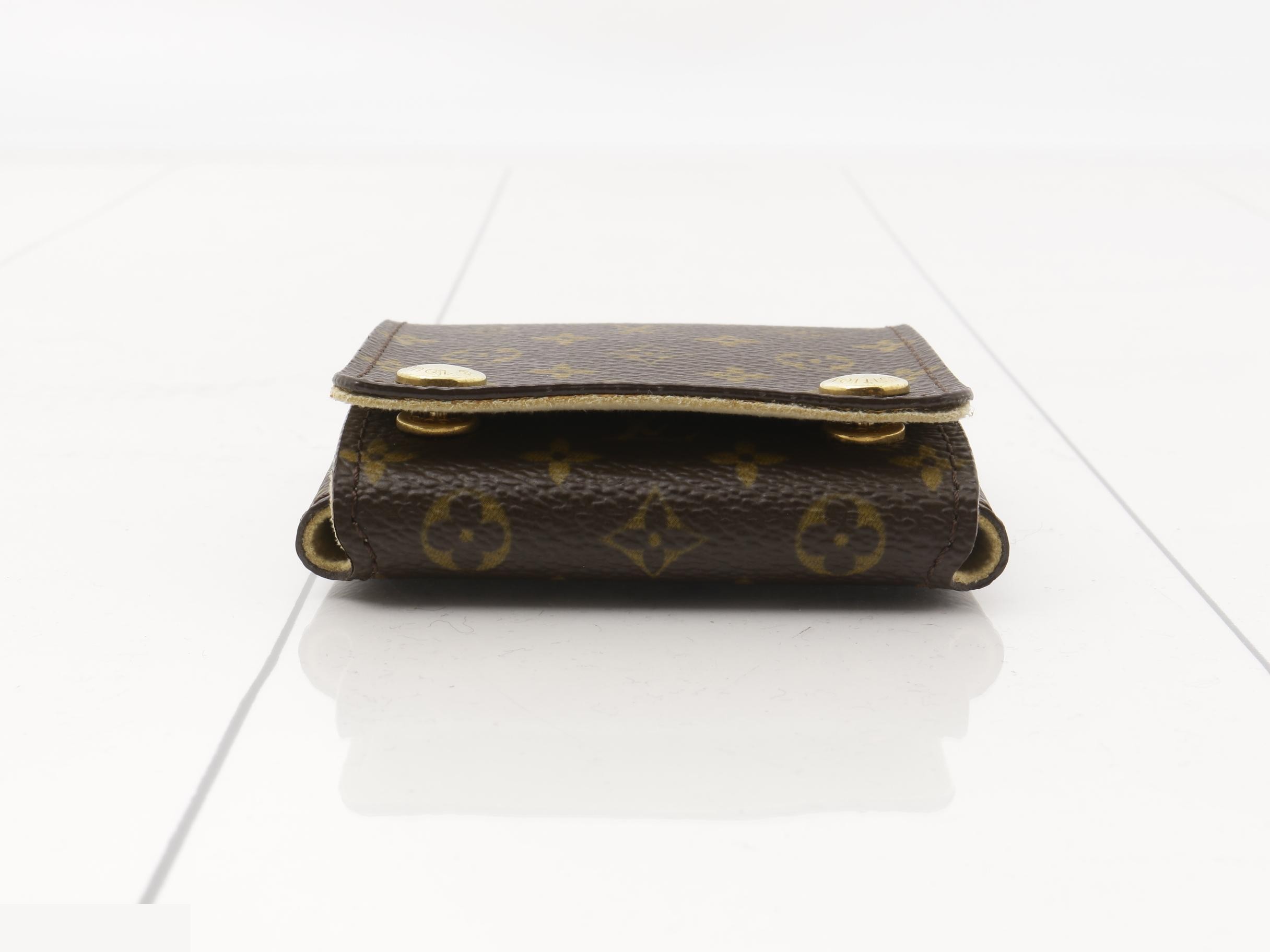 Jewelry case — view 3