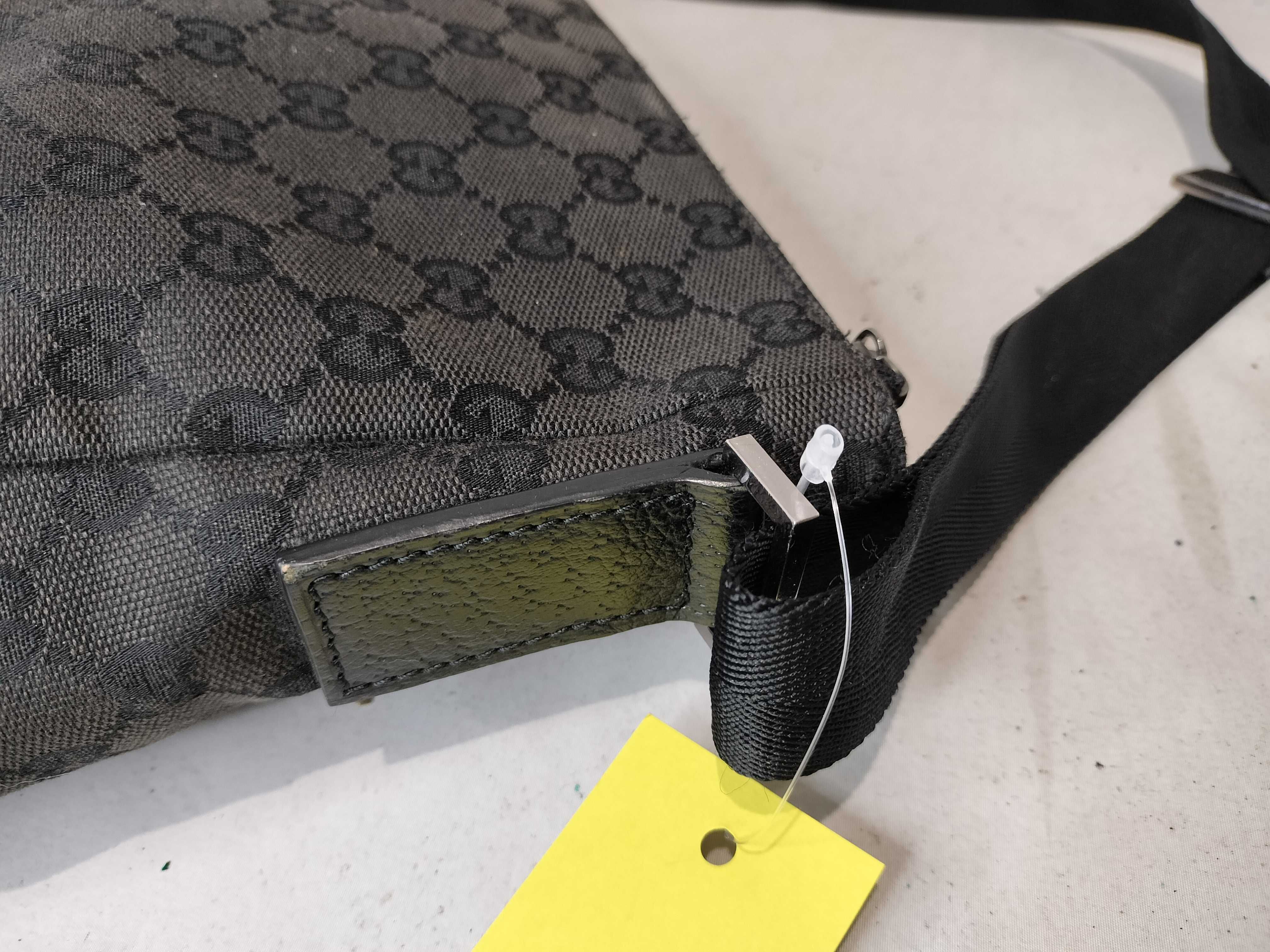 GG Canvas 110054 Messenger Shoulder Bag, Black — view 6