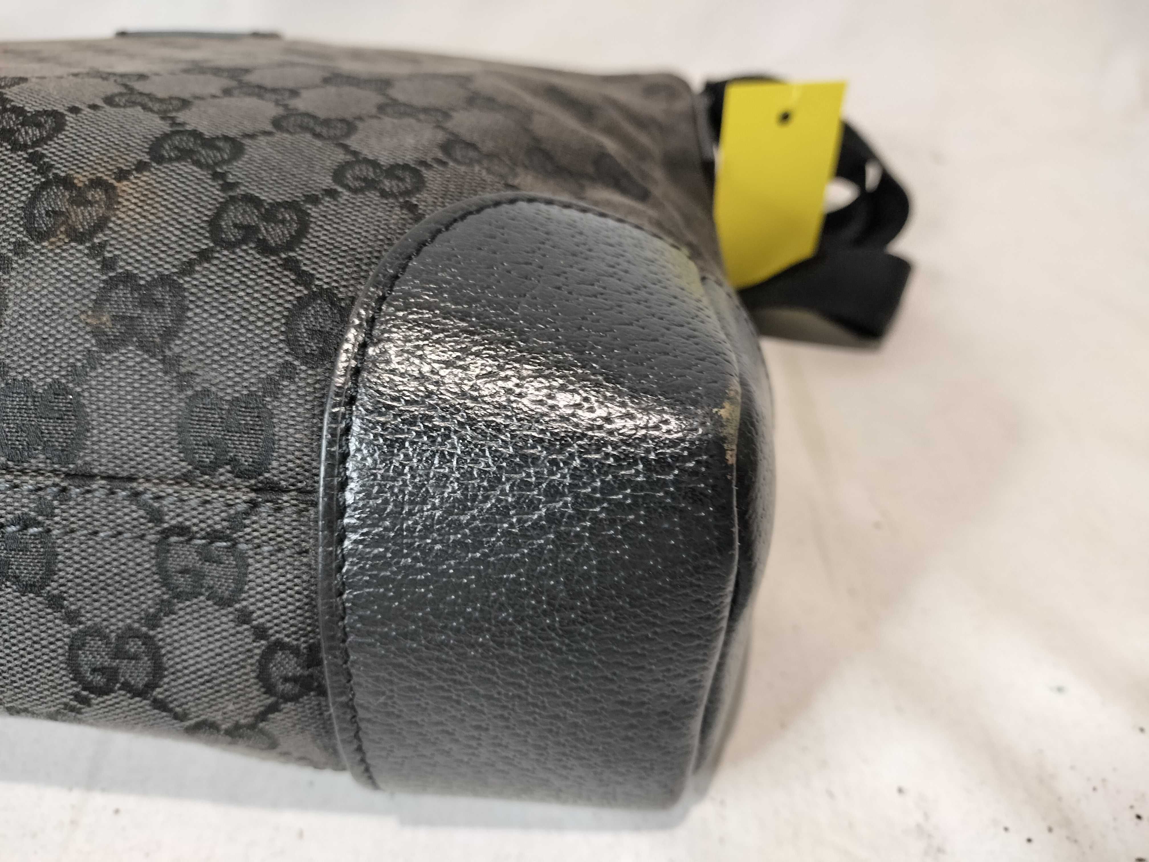 GG Canvas 110054 Messenger Shoulder Bag, Black — view 7