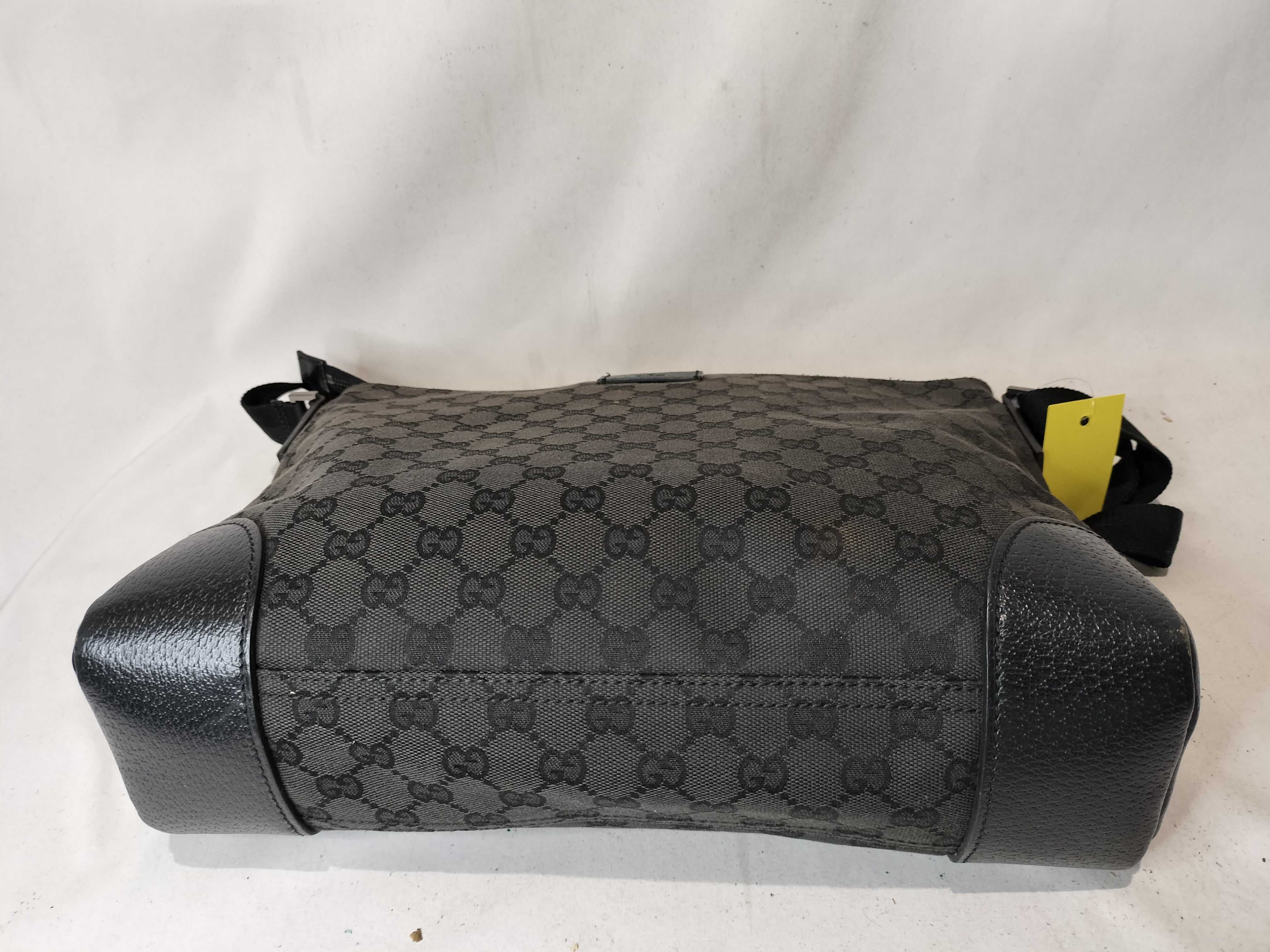GG Canvas 110054 Messenger Shoulder Bag, Black — view 8