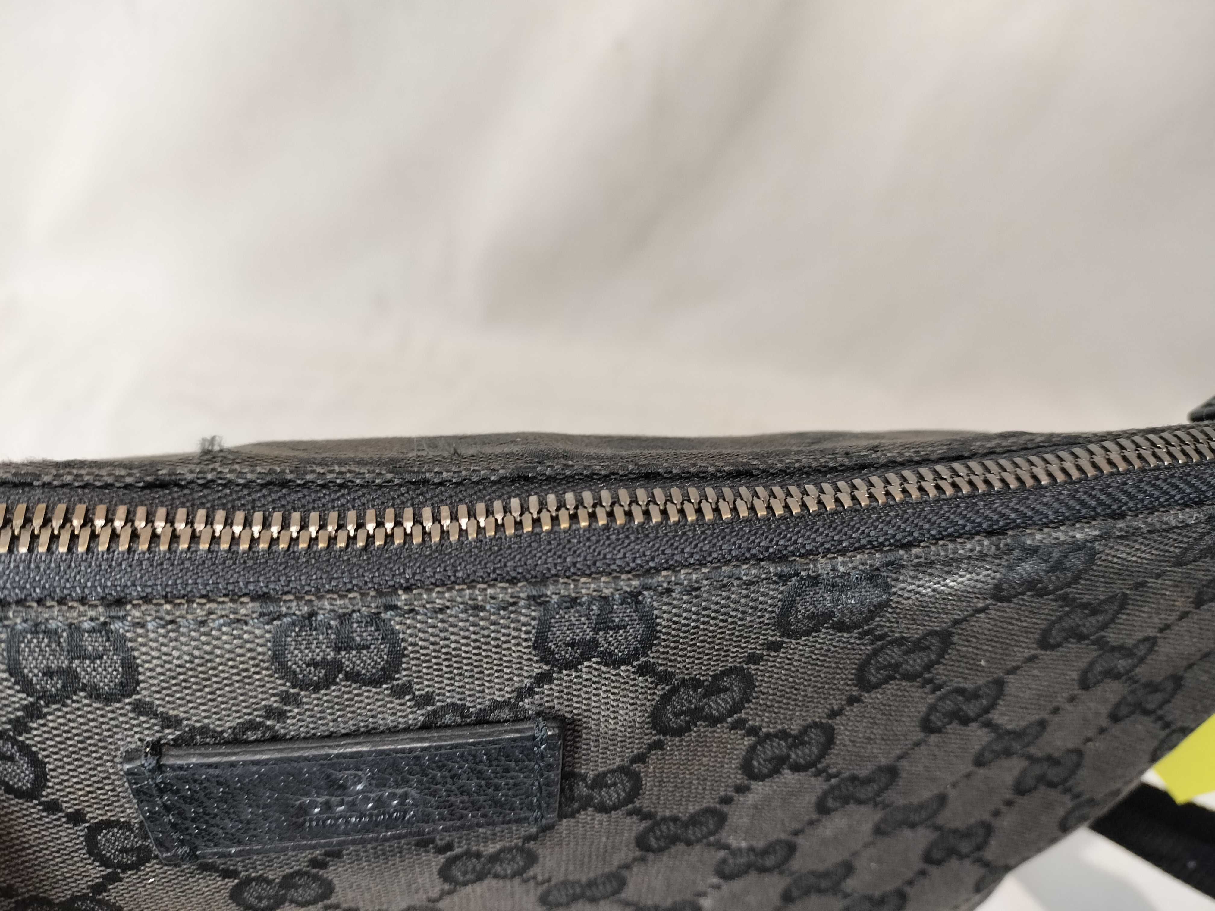 GG Canvas 110054 Messenger Shoulder Bag, Black — view 9
