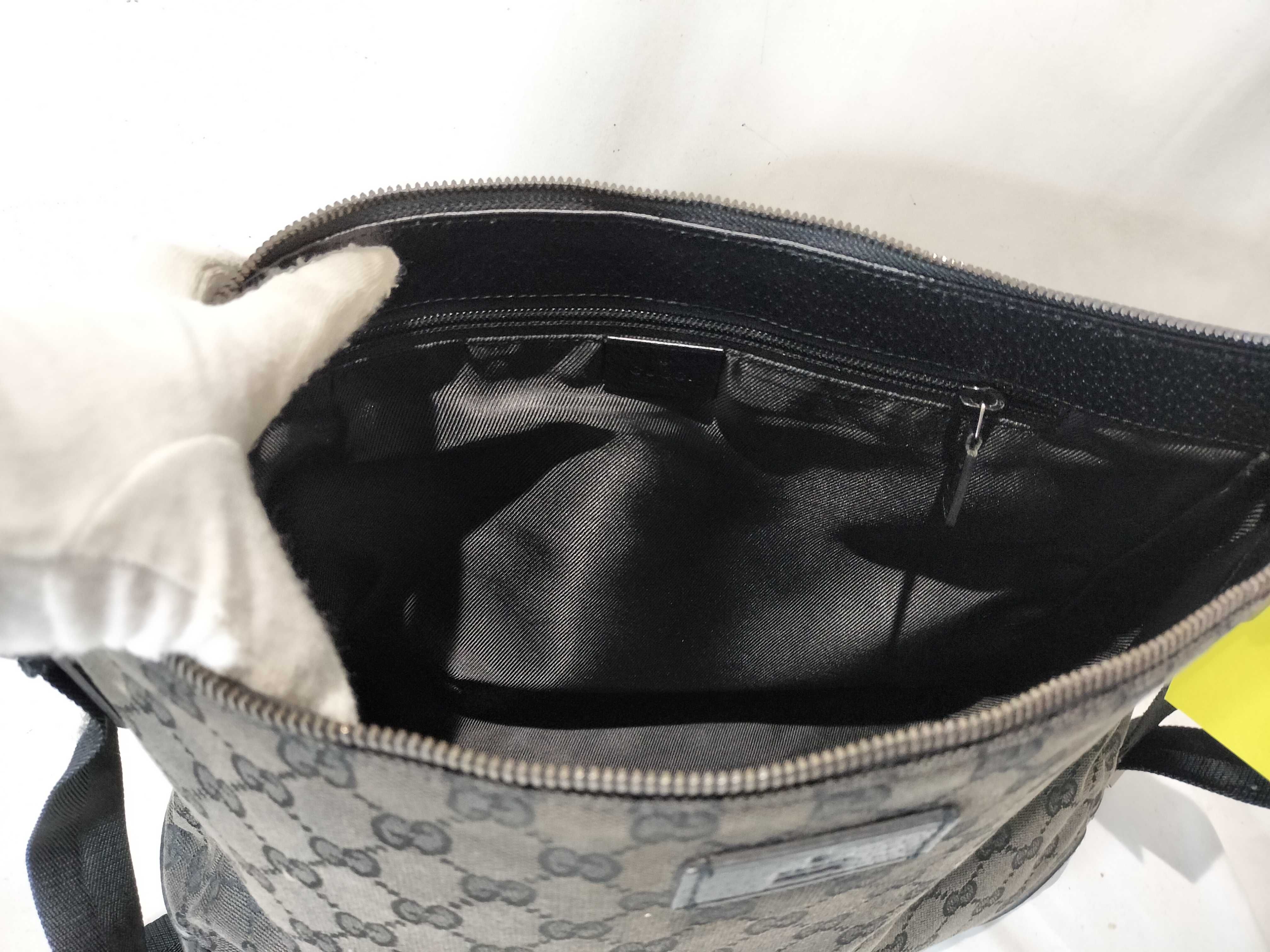GG Canvas 110054 Messenger Shoulder Bag, Black — view 10
