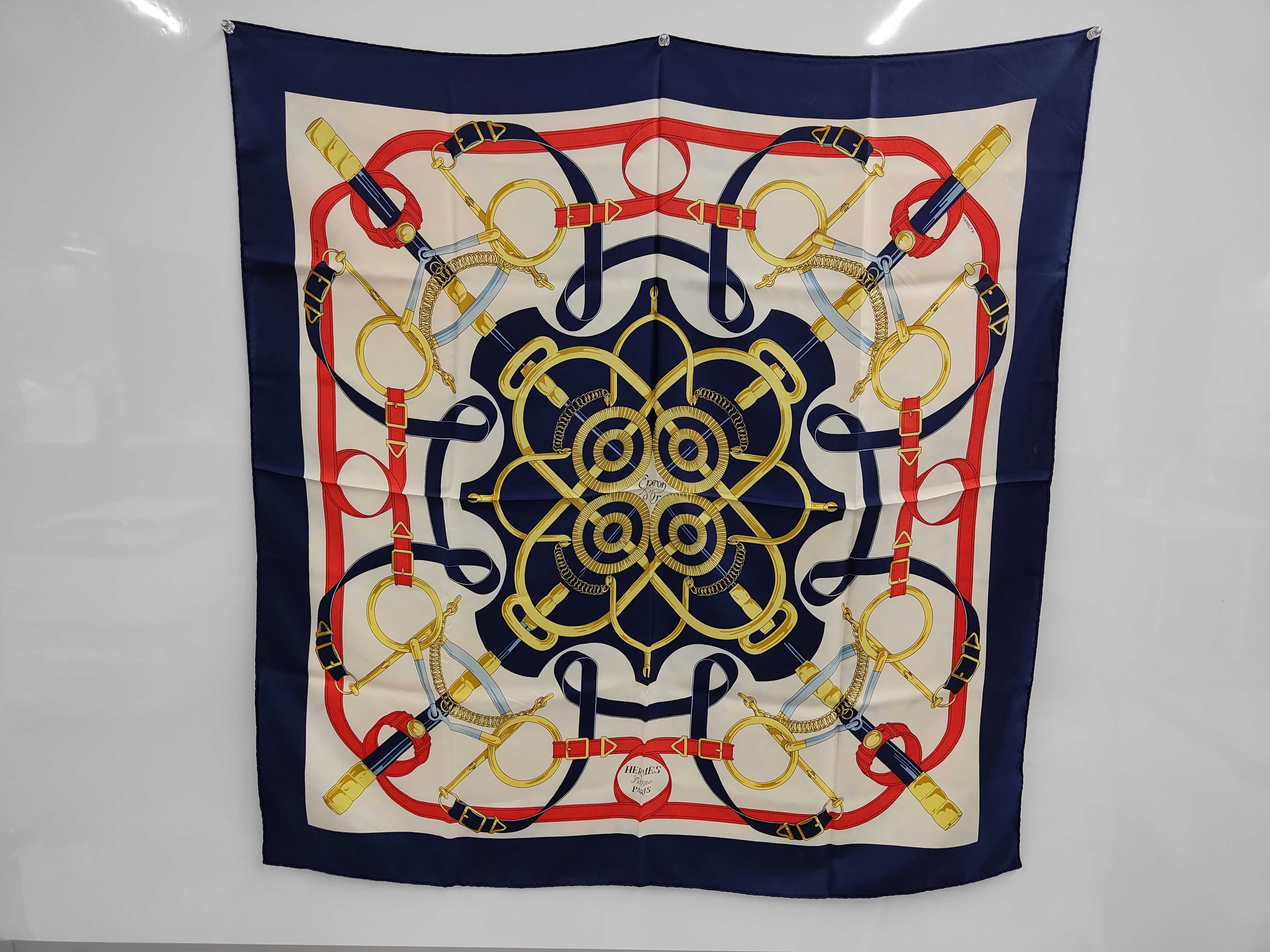 scarf carré and other accessories