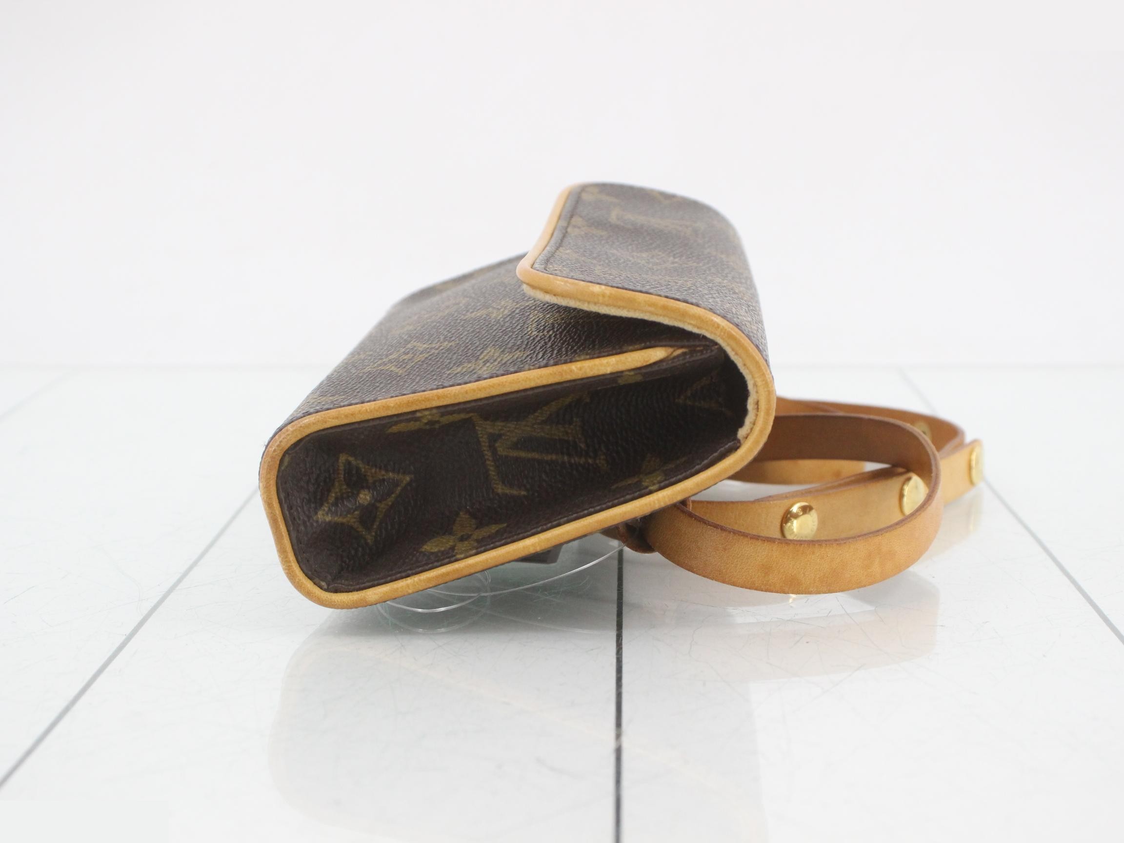 Florentine Pochette with Shoulder Strap — view 3