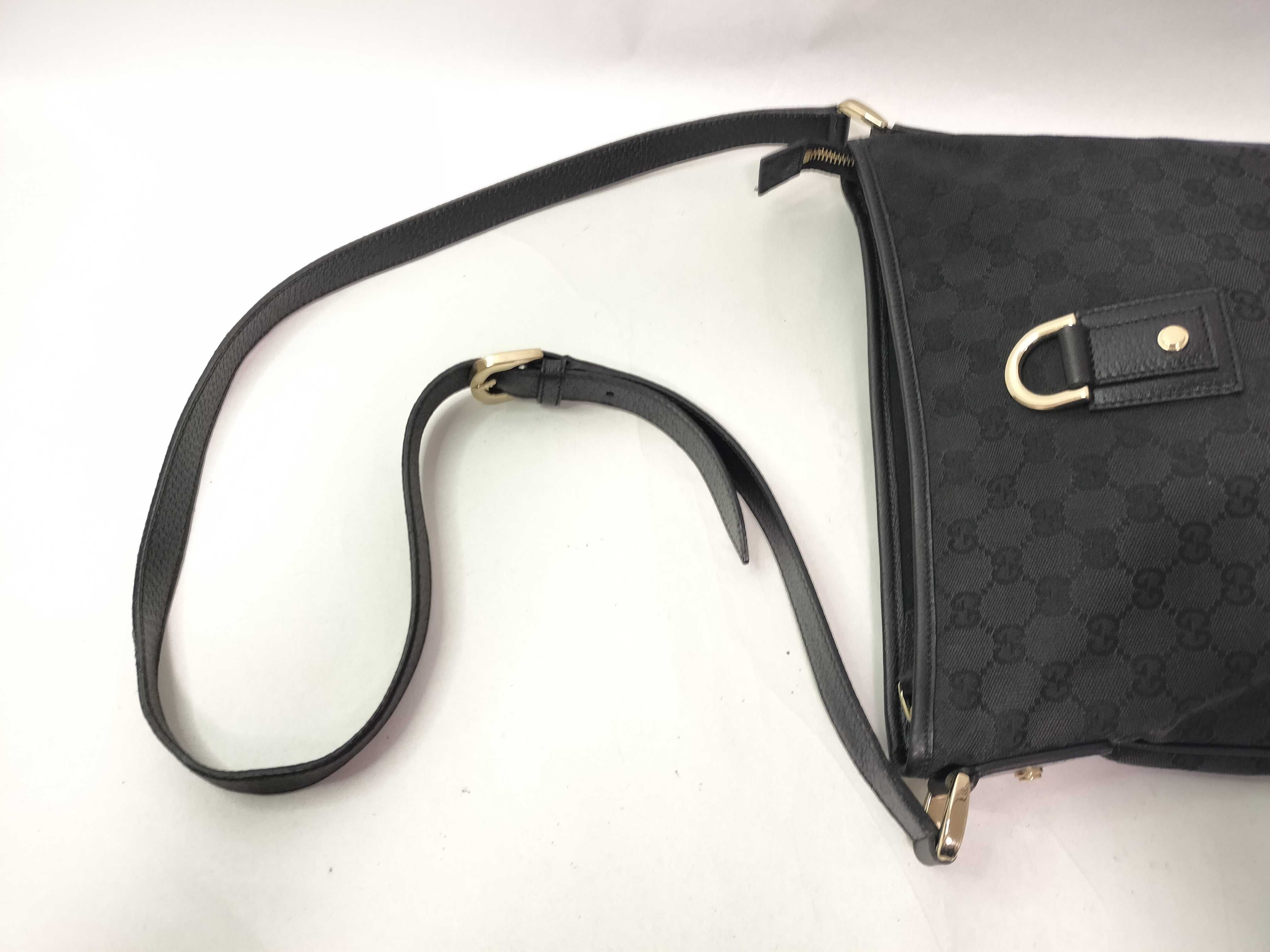 GG Canvas Shoulder Bag, GG Canvas Abbey 131326 Shoulder Bag — view 4