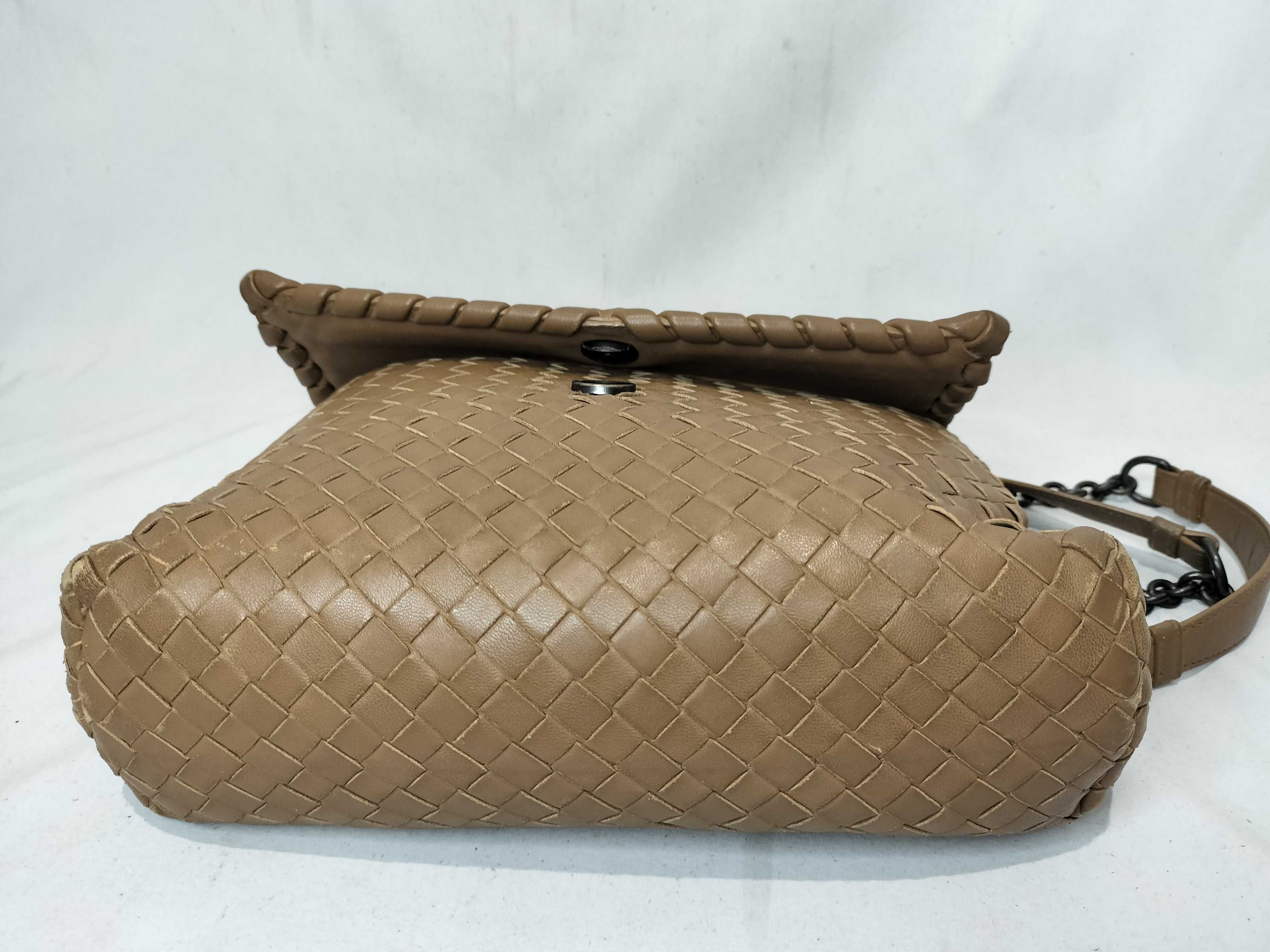 Intrecciato Chain Shoulder Bag — view 7