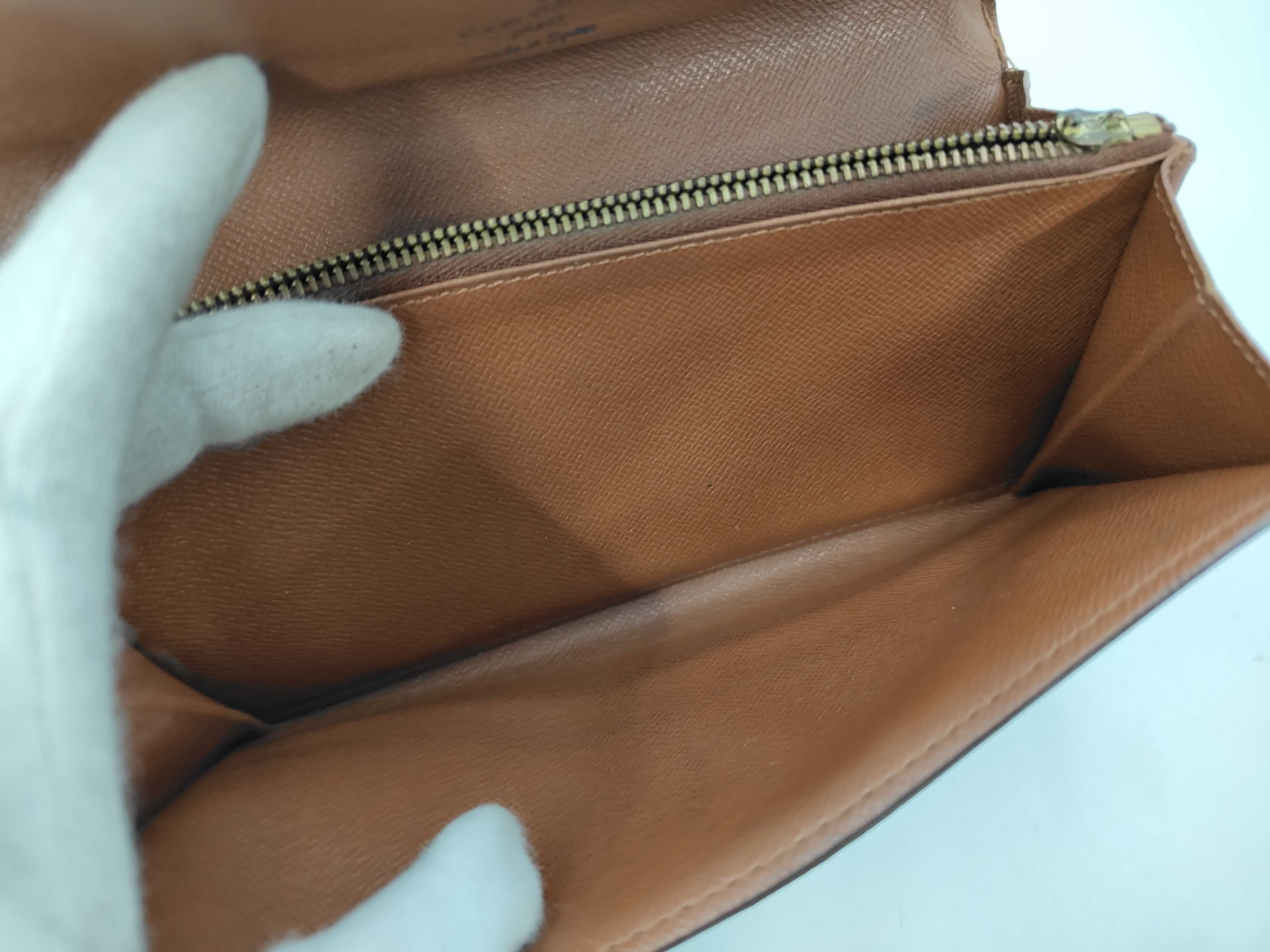 wallet — view 9
