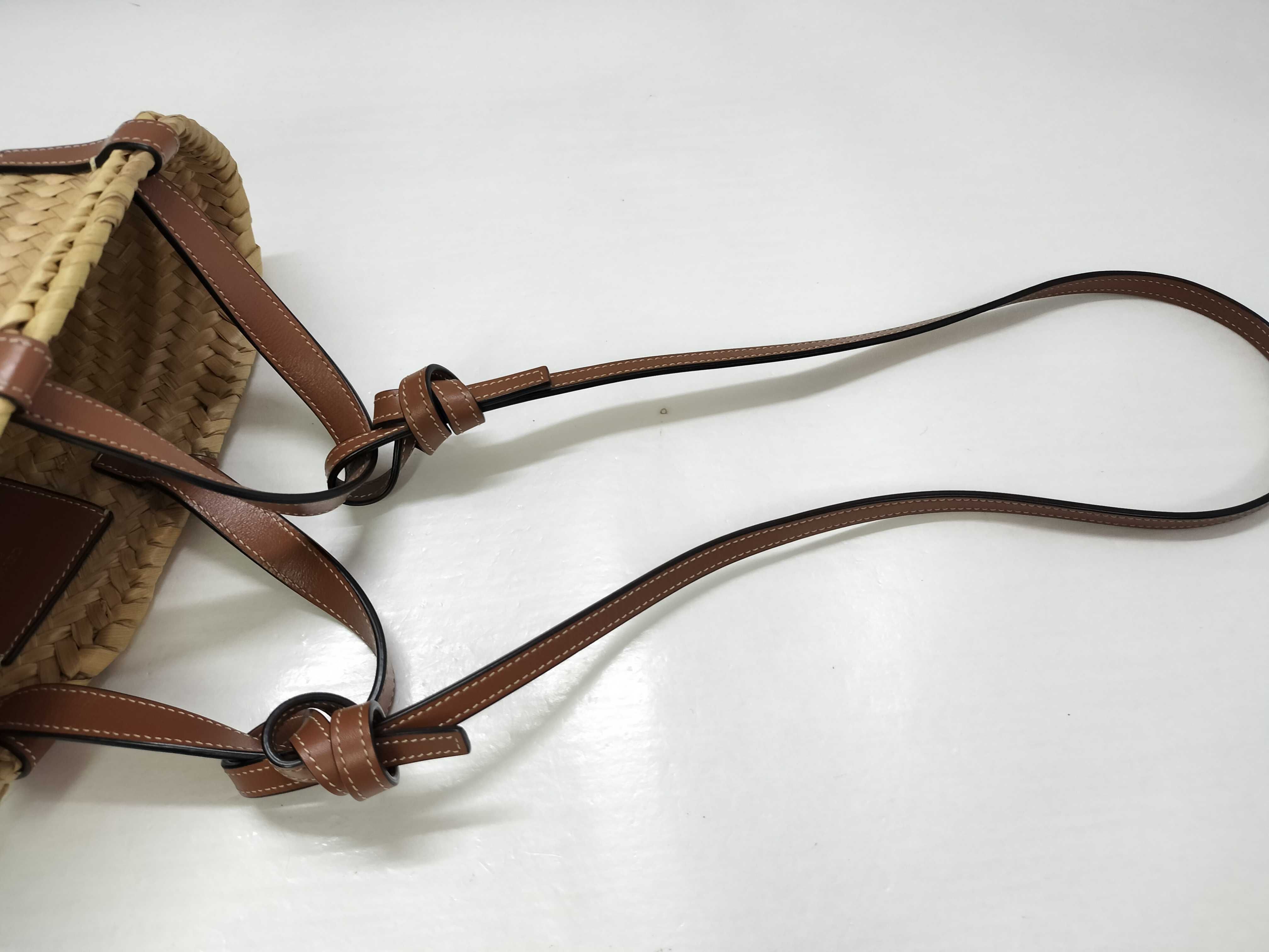 Triomphe Panier Small Raffia x Leather 2-Way Handbag Beige x Brown Handbag — view 3