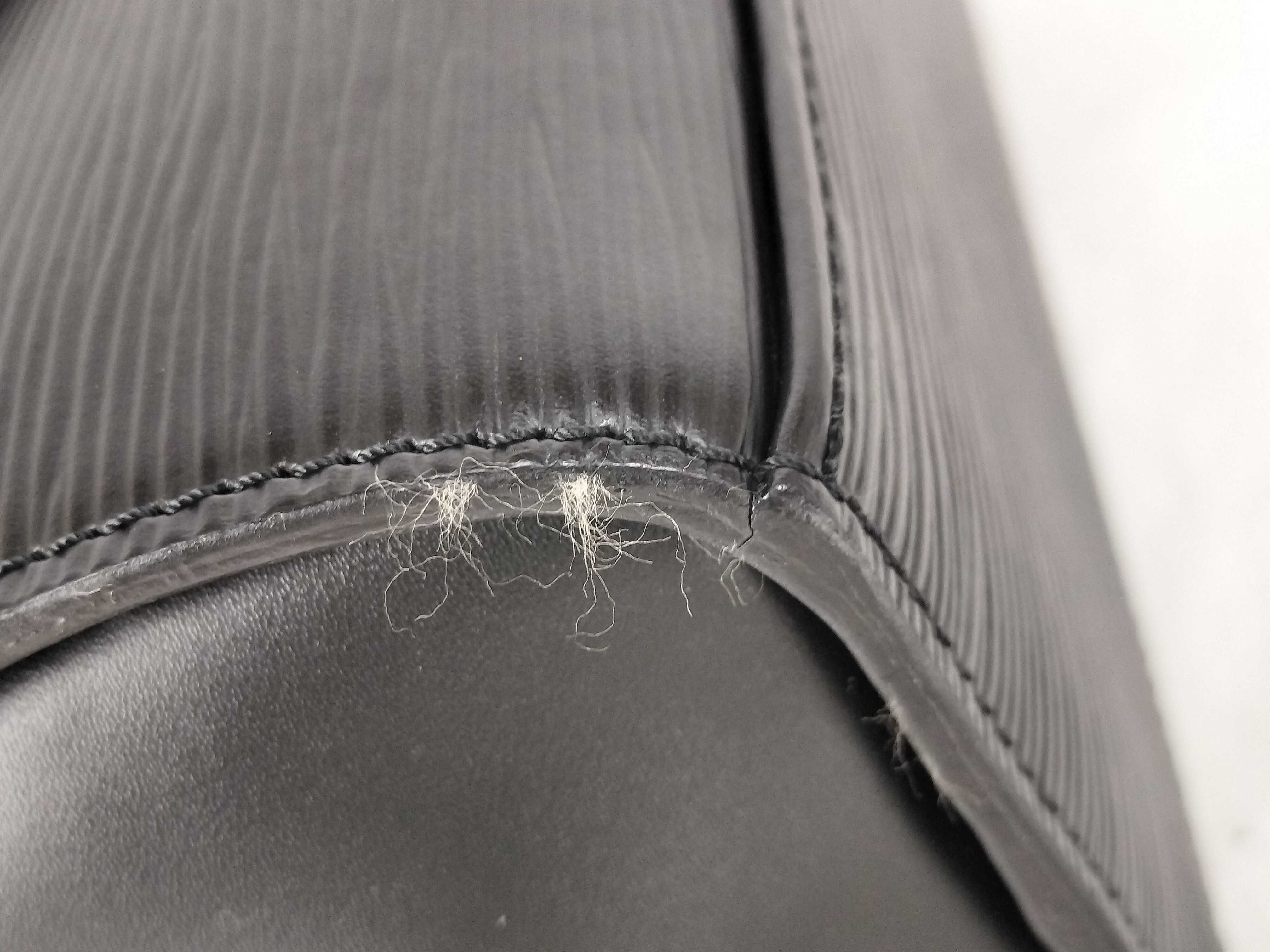 Epi Leather Handbag, Pont Neuf M52052 — view 7