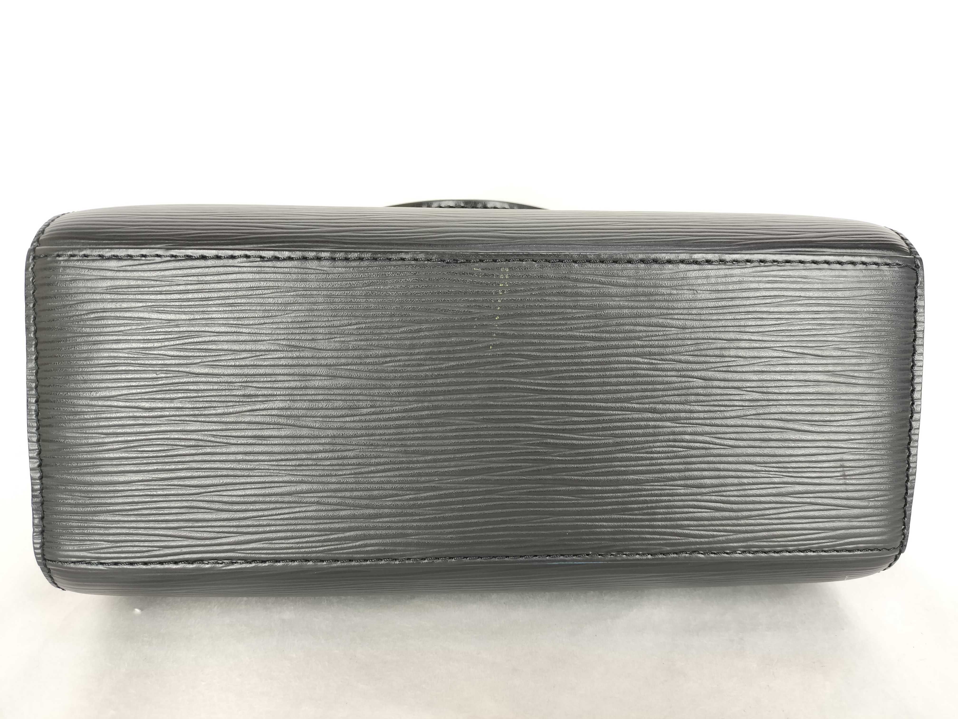 Epi Leather Handbag, Pont Neuf M52052 — view 8