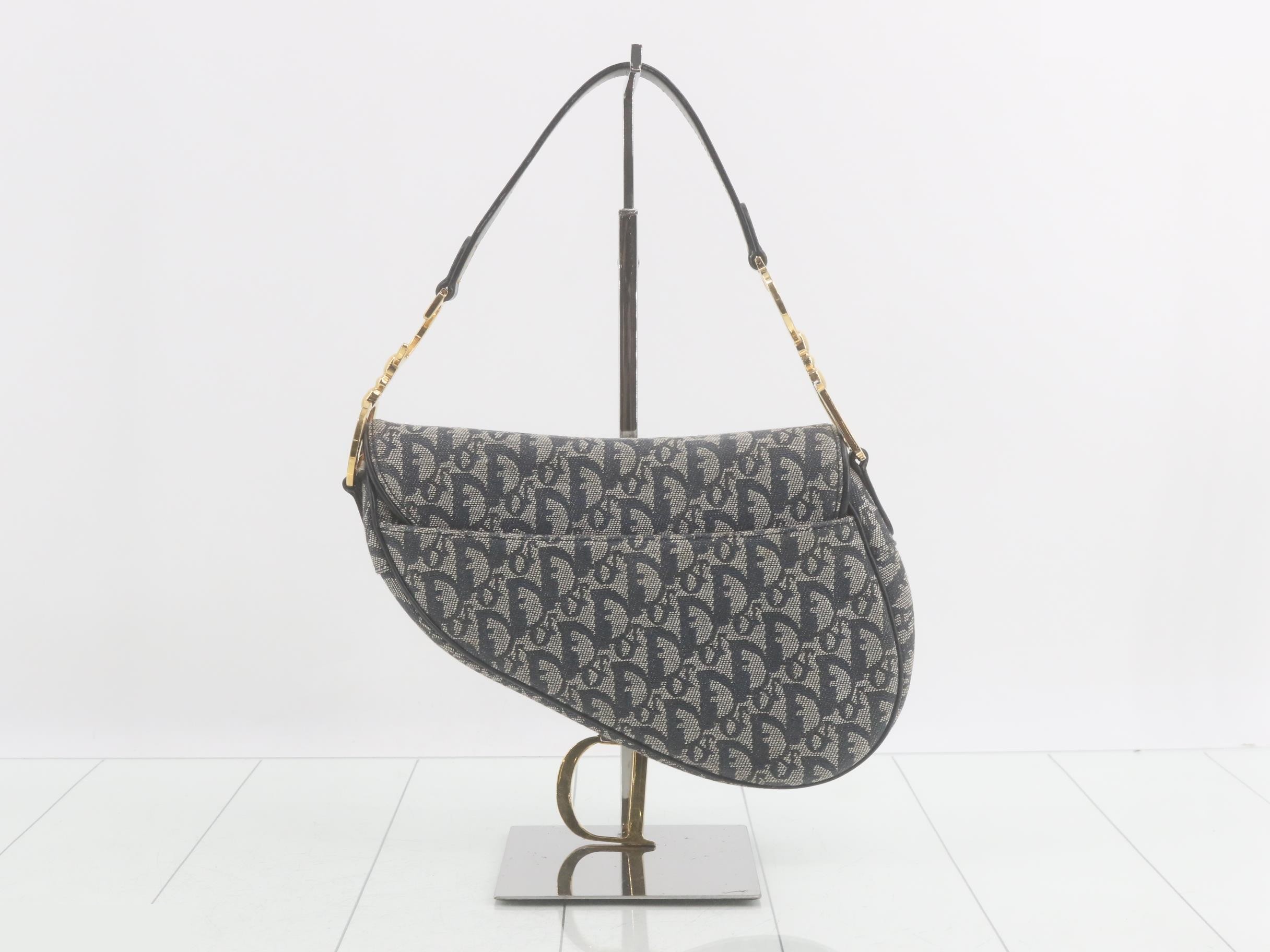 Saddle Oblique / Trotter One-Shoulder Bag — view 2