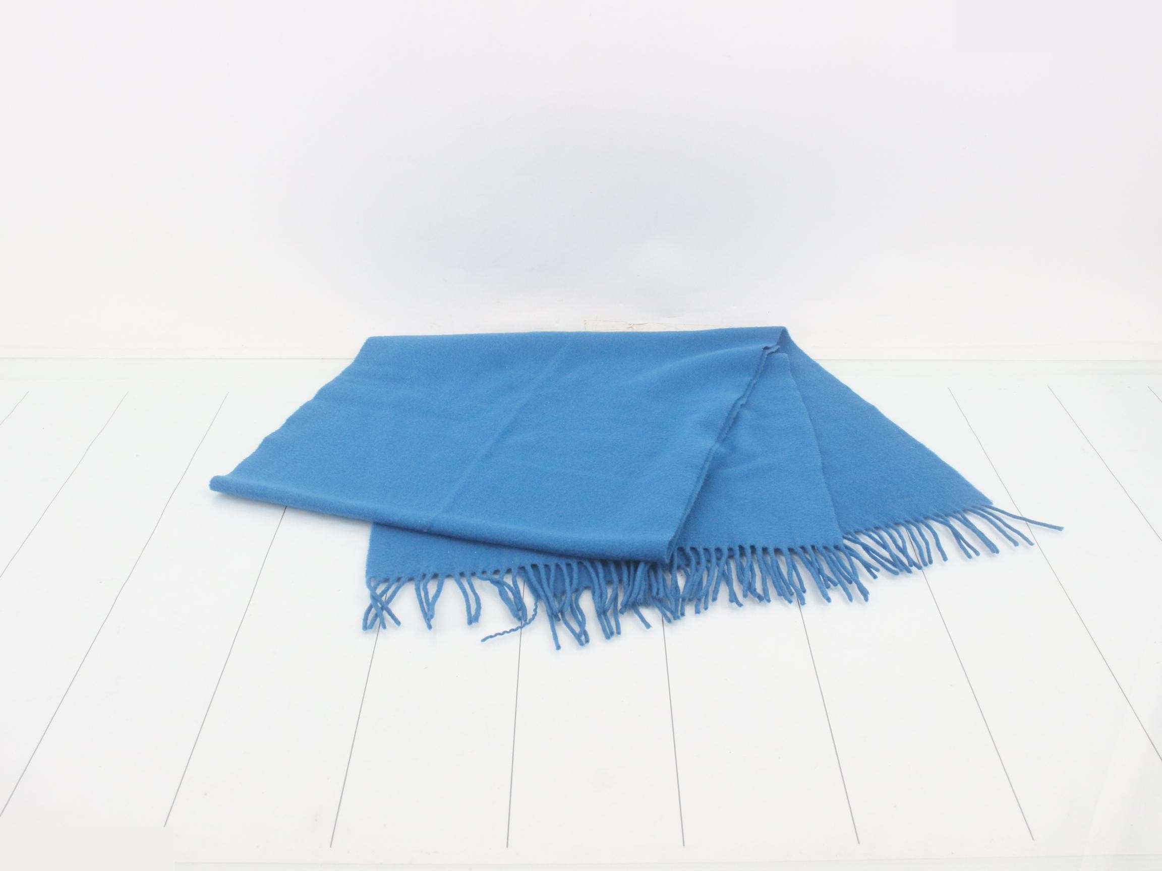 scarf, blue — view 3