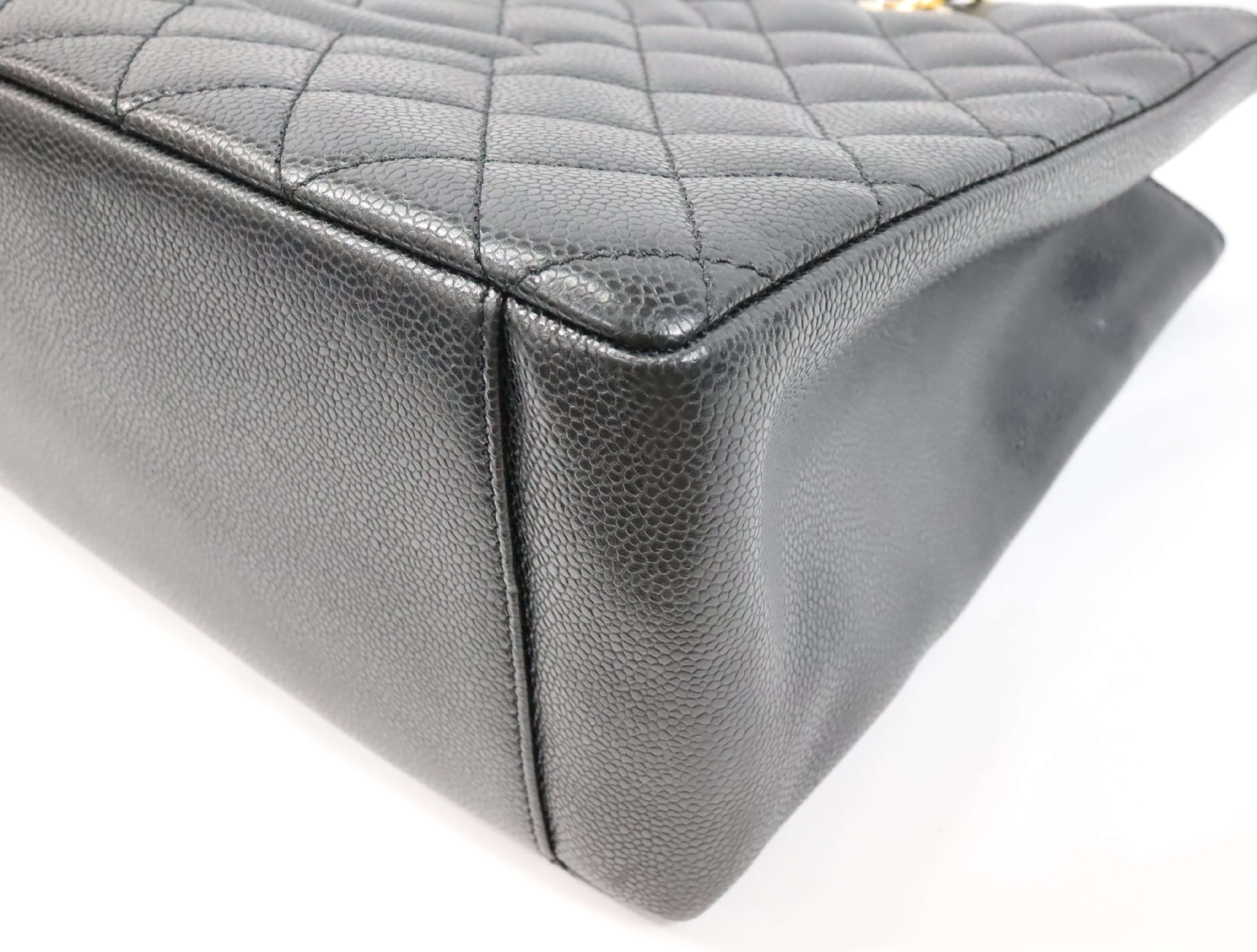 GST Caviar Skin Chain Tote Bag, Black, Serial Number 16-series, Gold Hardware, A50995 — view 6