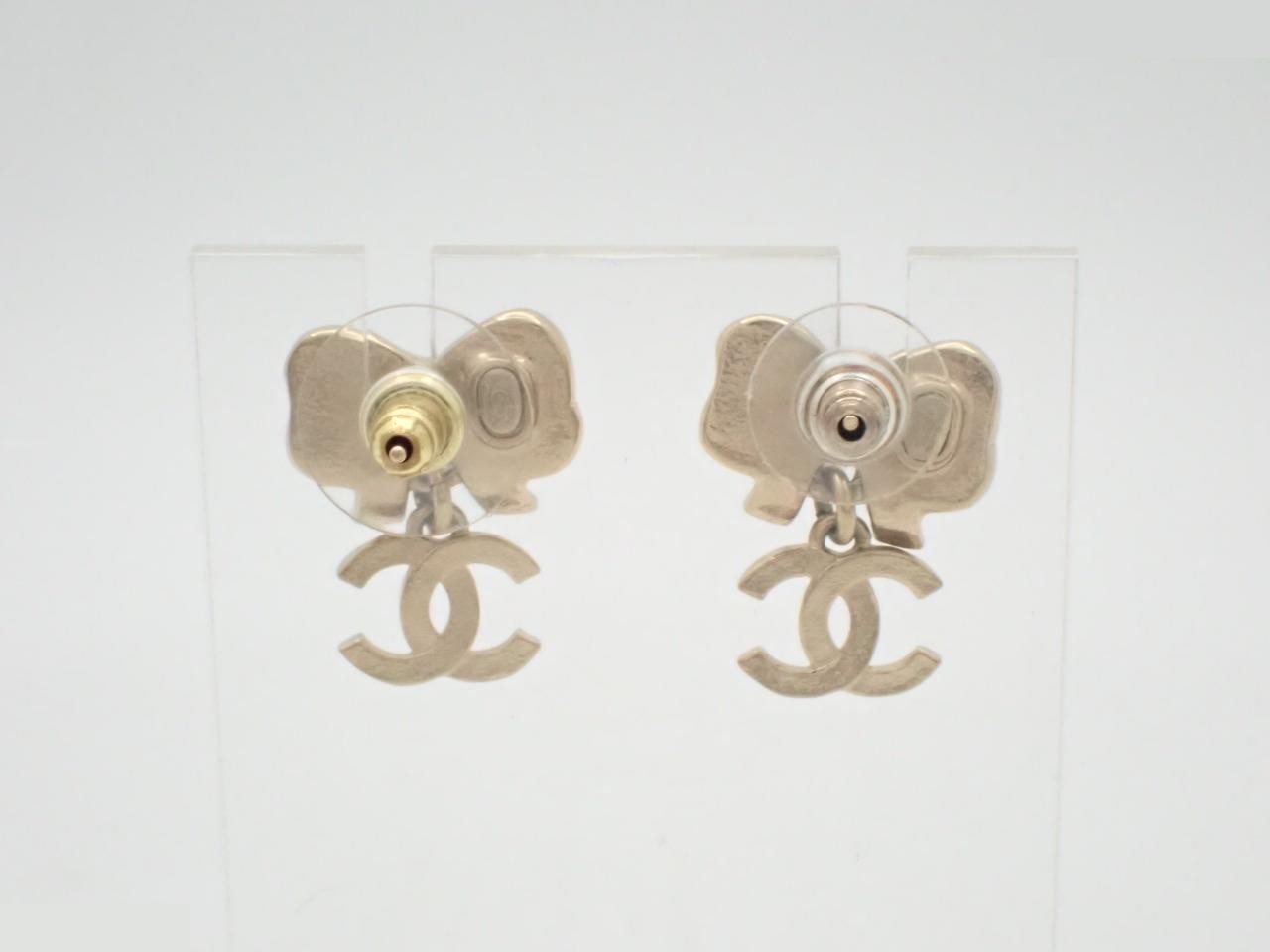 Earrings, Coco Mark design, gold, stone — view 2