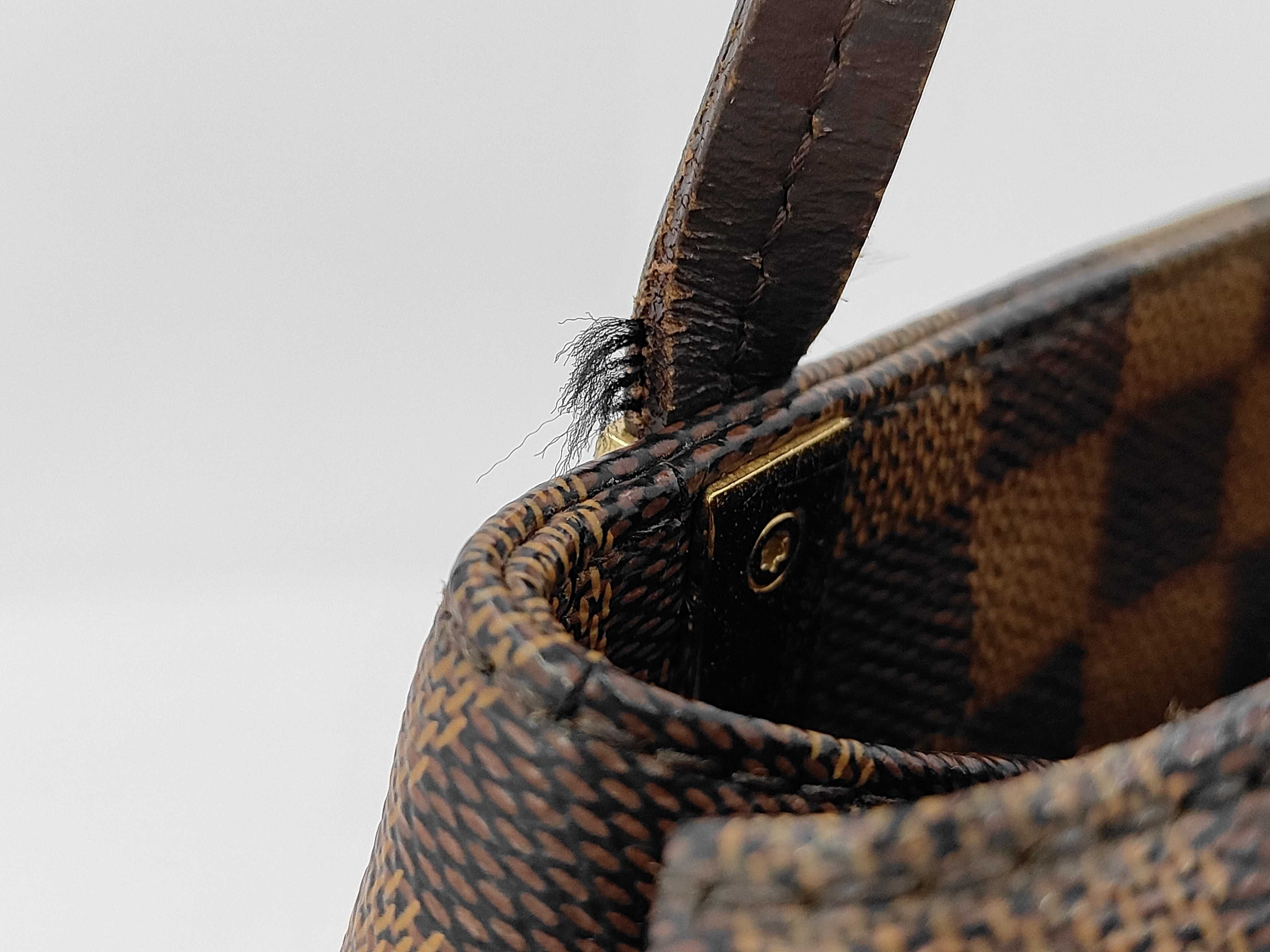 Damier Louis Vuitton Damier Shoulder Bag — view 4