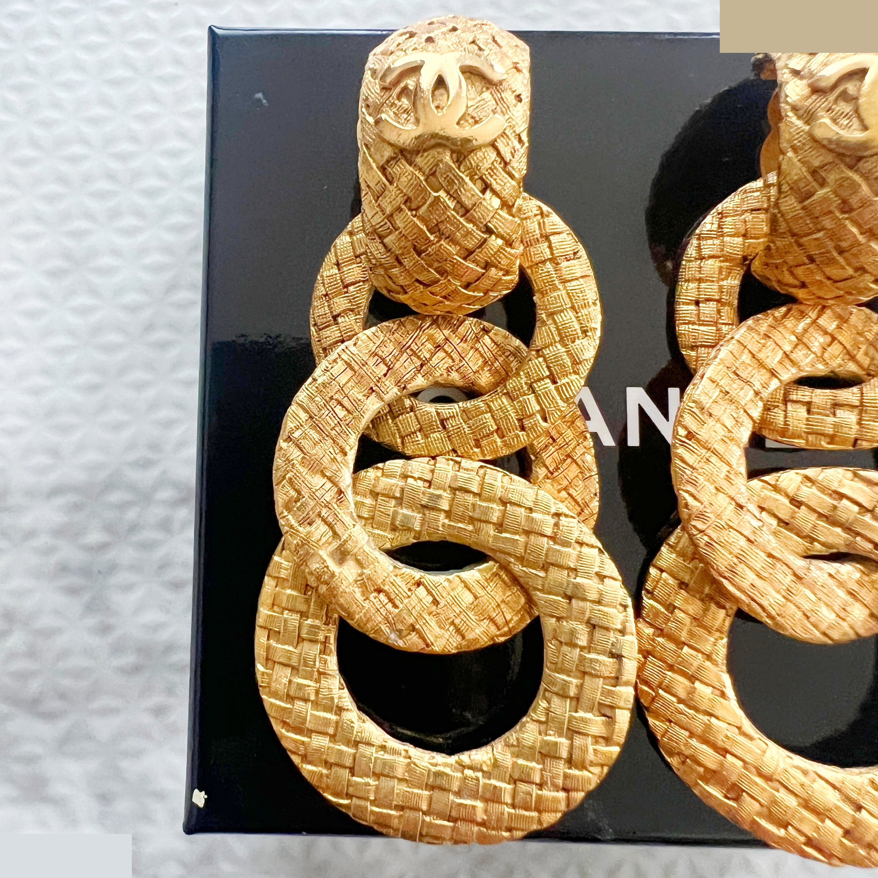 Matelassé triple ring with Coco Mark earrings — view 3
