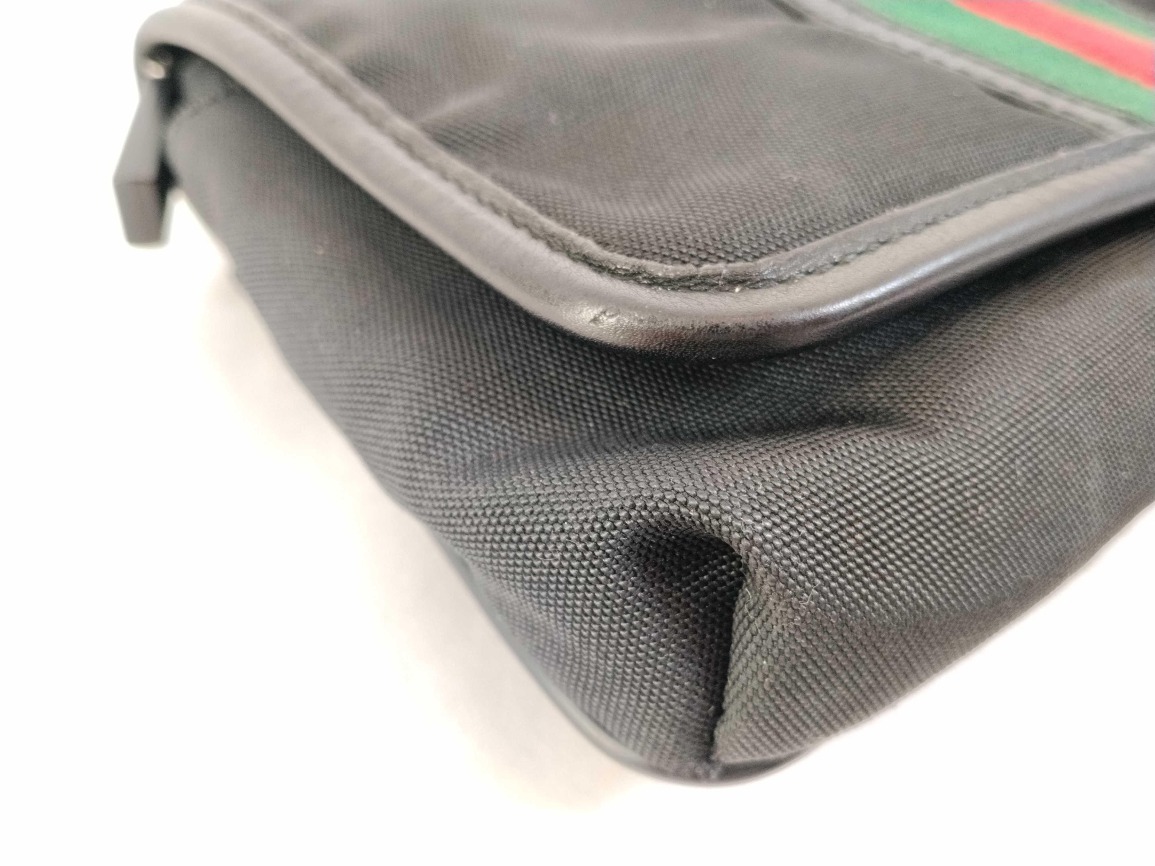 Interlocking GG Nylon Body Bag 181064 Shoulder Bag — view 6