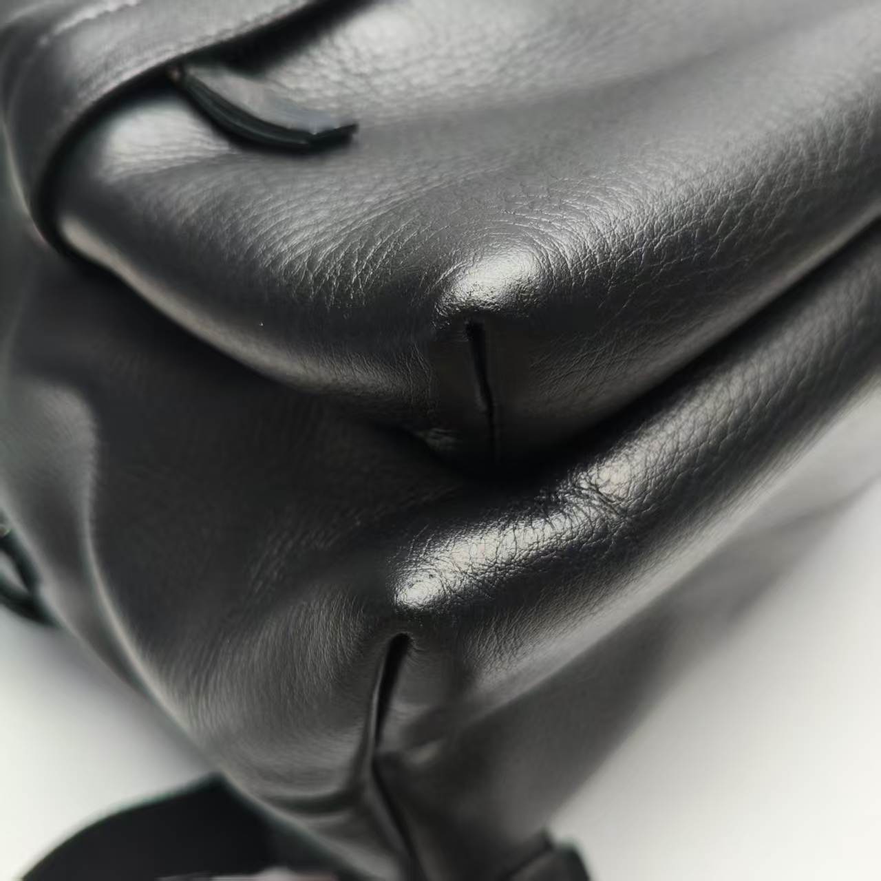 【*Shipped from: China*】BALENCIAGA Leather Backpack — view 6