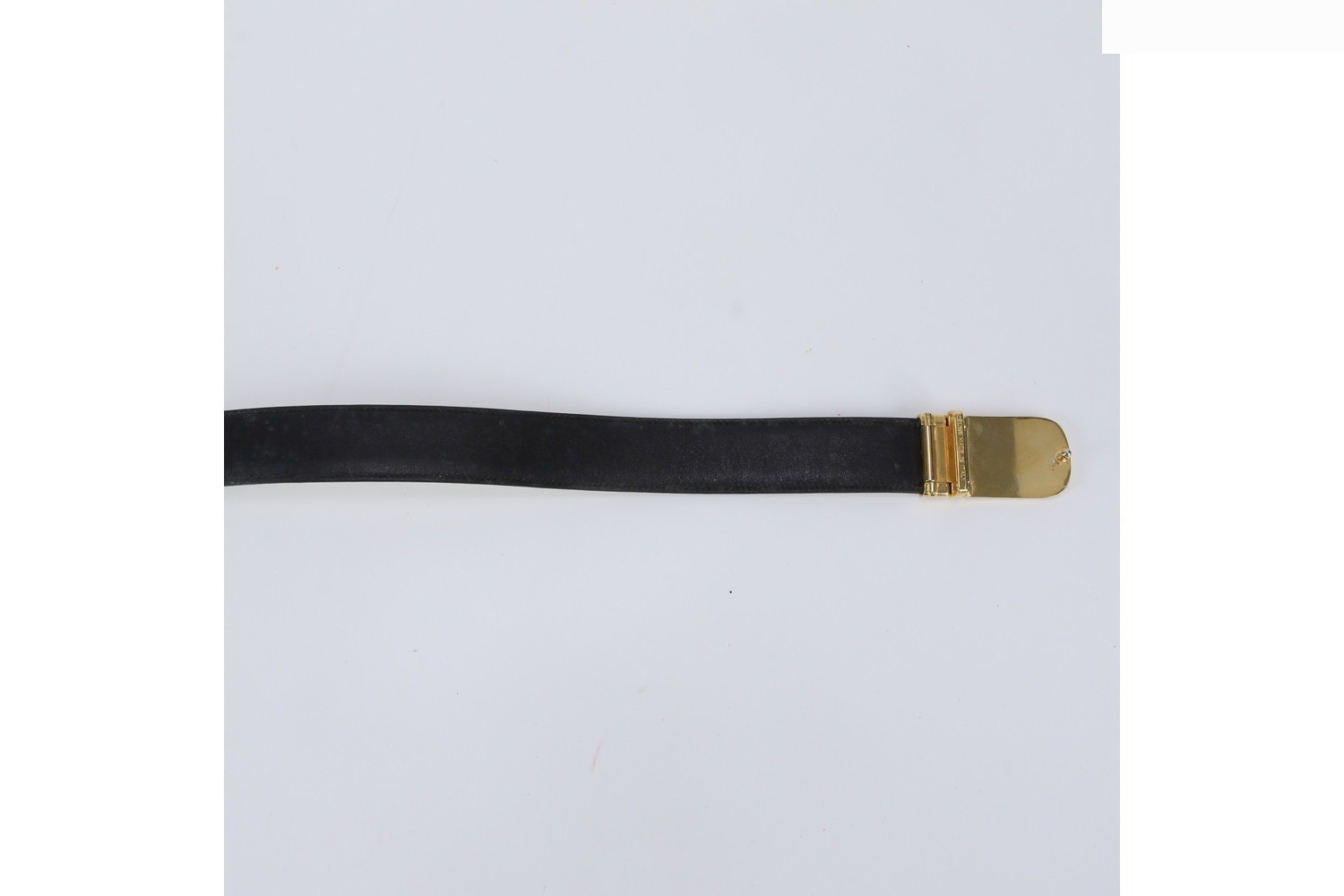 Carriage-style metal fittings, leather, reversible belt, 2-way, gold buckle — view 9