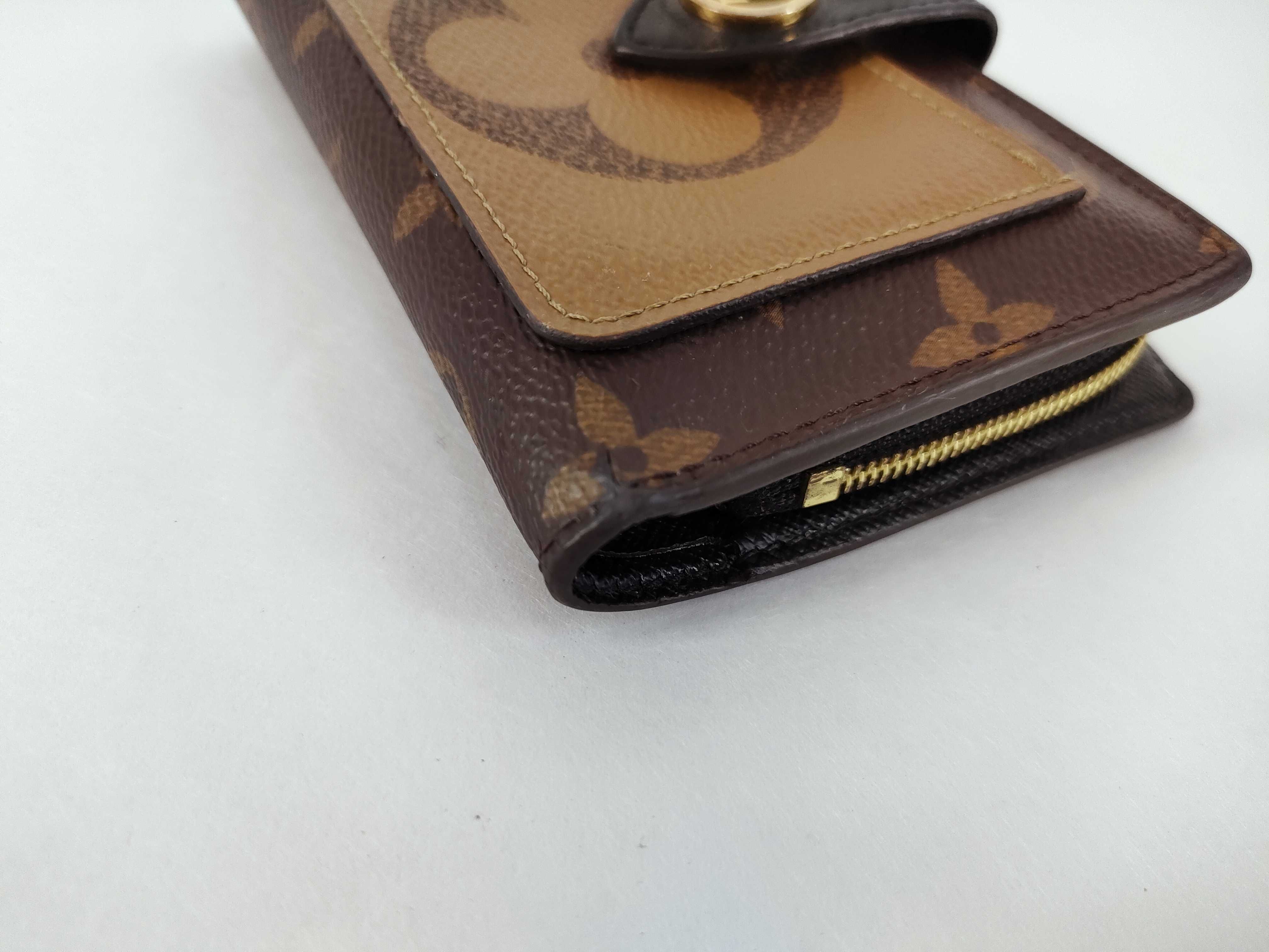 Monogram Louis Vuitton Giant Monogram Reverse Portefeuille Juliette Wallet — view 3