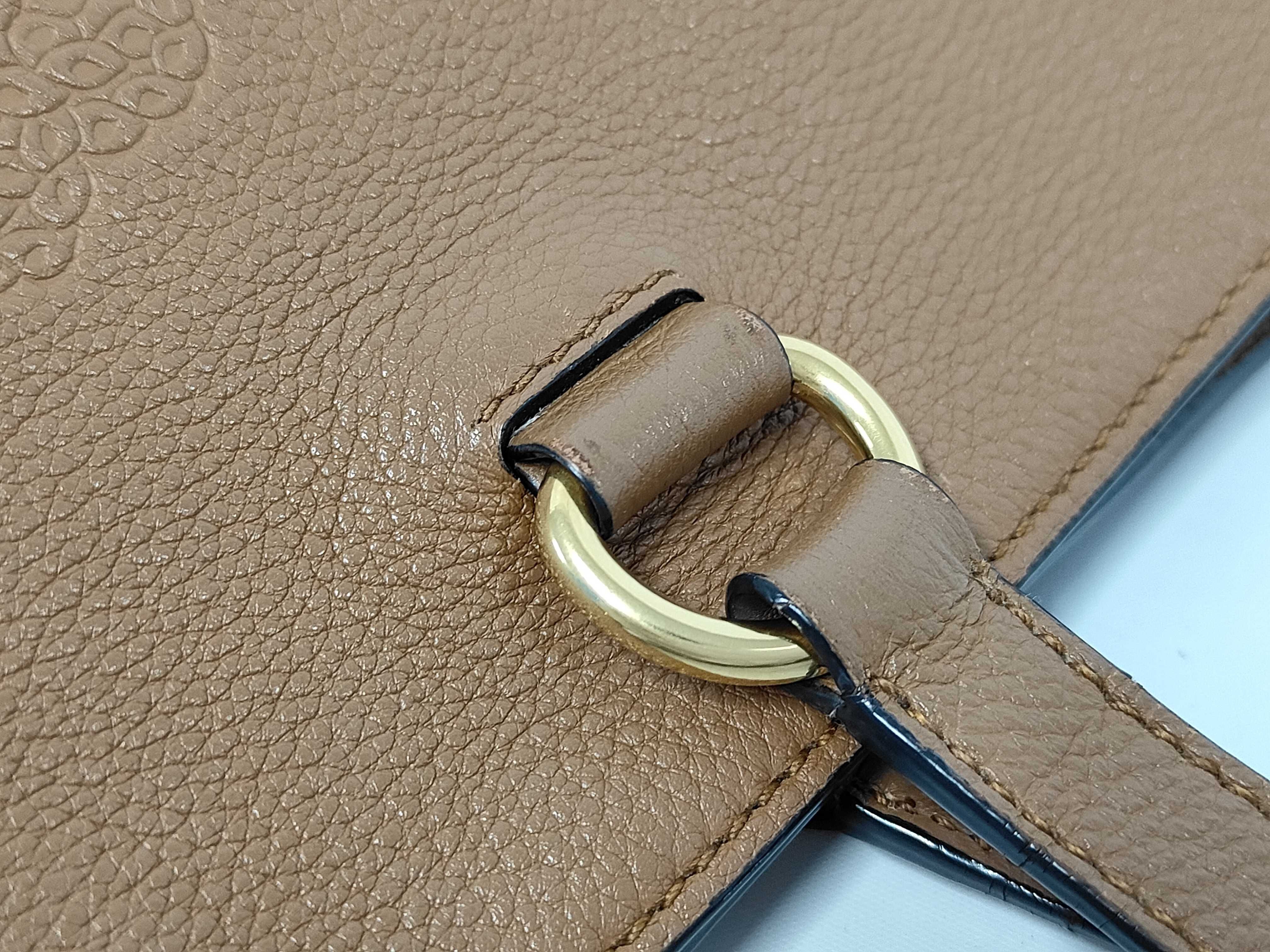 Embossed Logo Leather Tote Bag — view 5