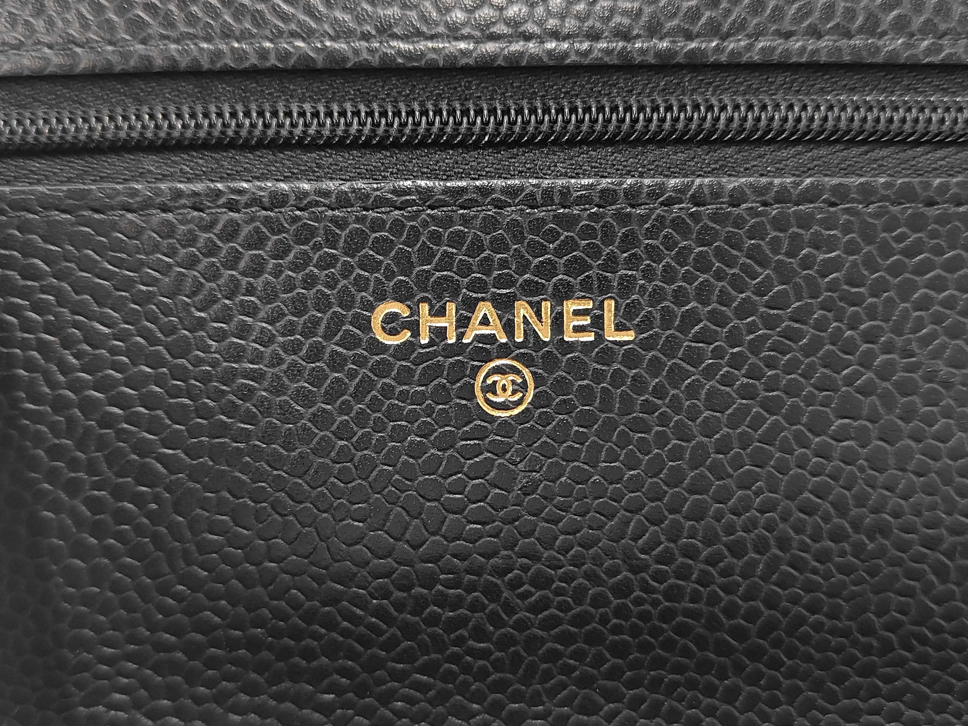 WOC Chain Bag Shoulder Bag — view 11