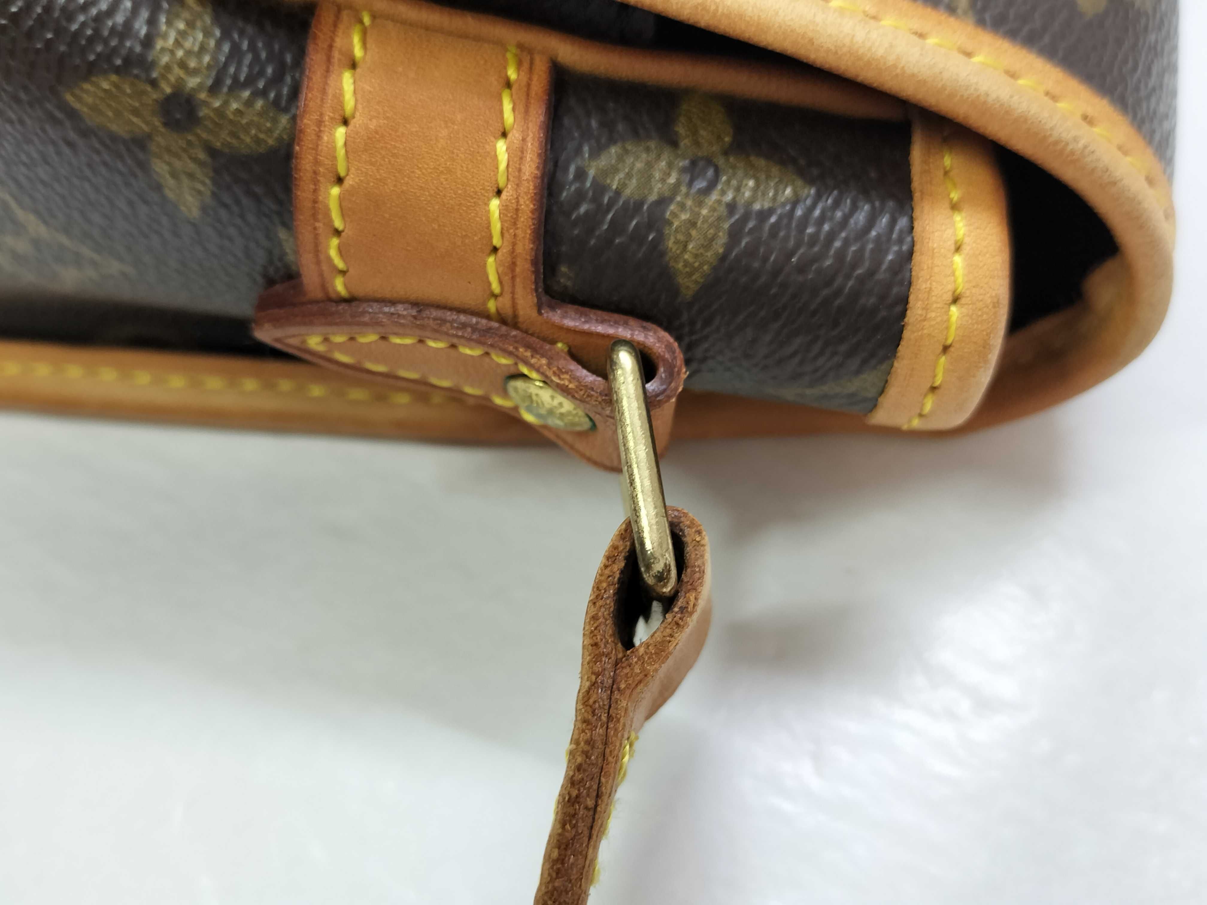 Monogram Louis Vuitton Sologne Shoulder Bag Monogram M42250 Shoulder Bag — view 5