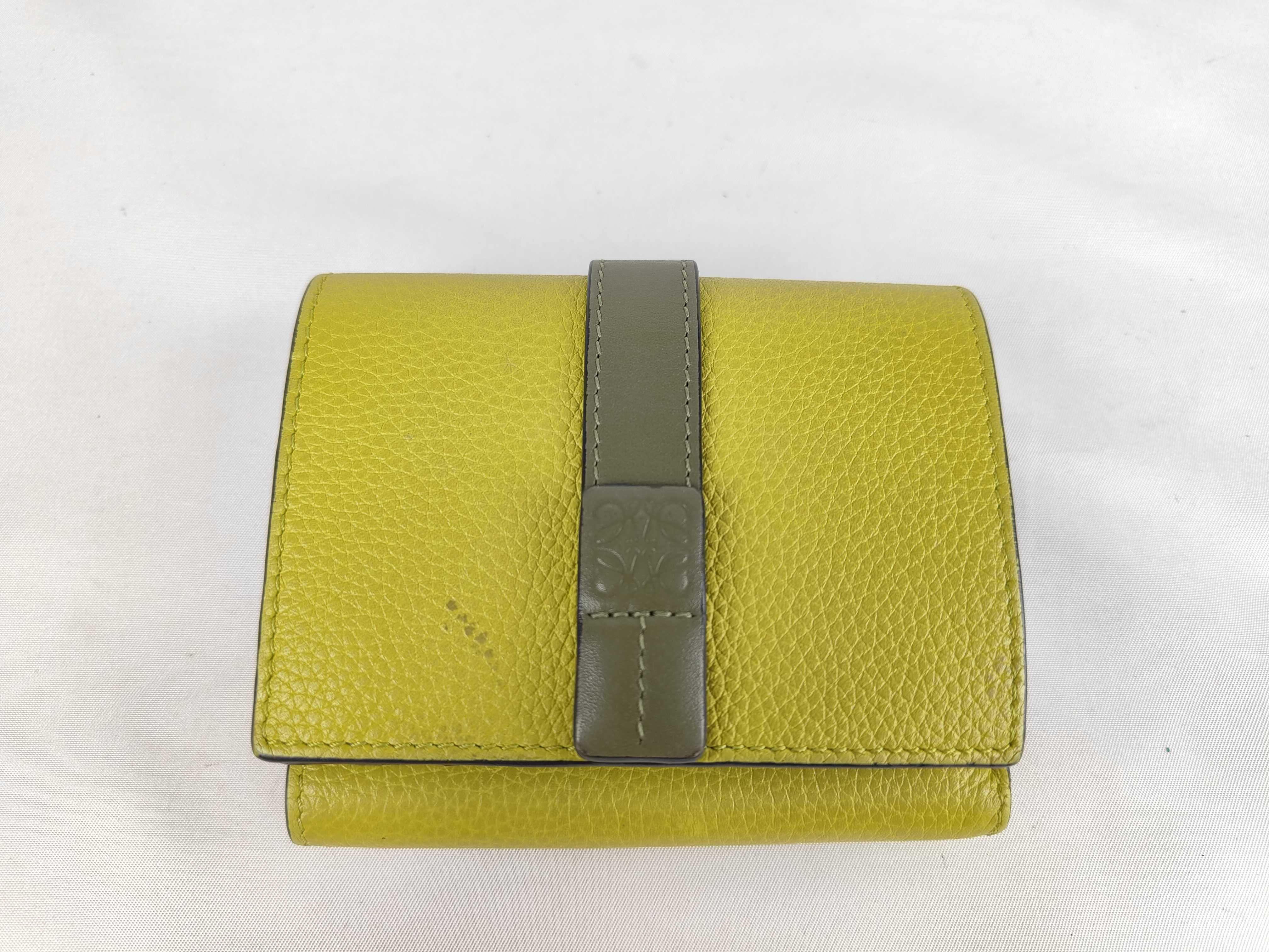 Vertical Wallet Small Wallet