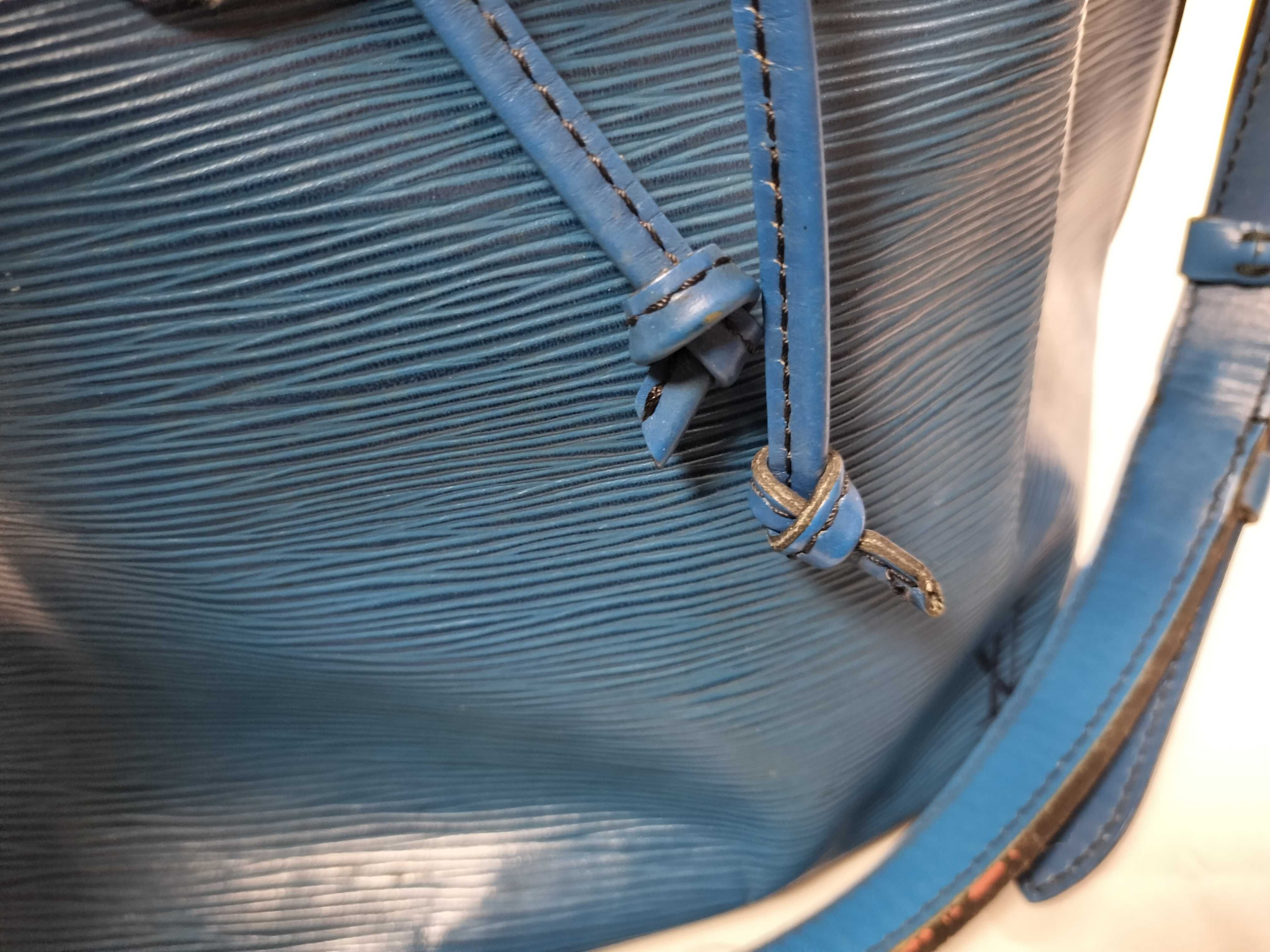 Epi Noé Shoulder Bag — view 13