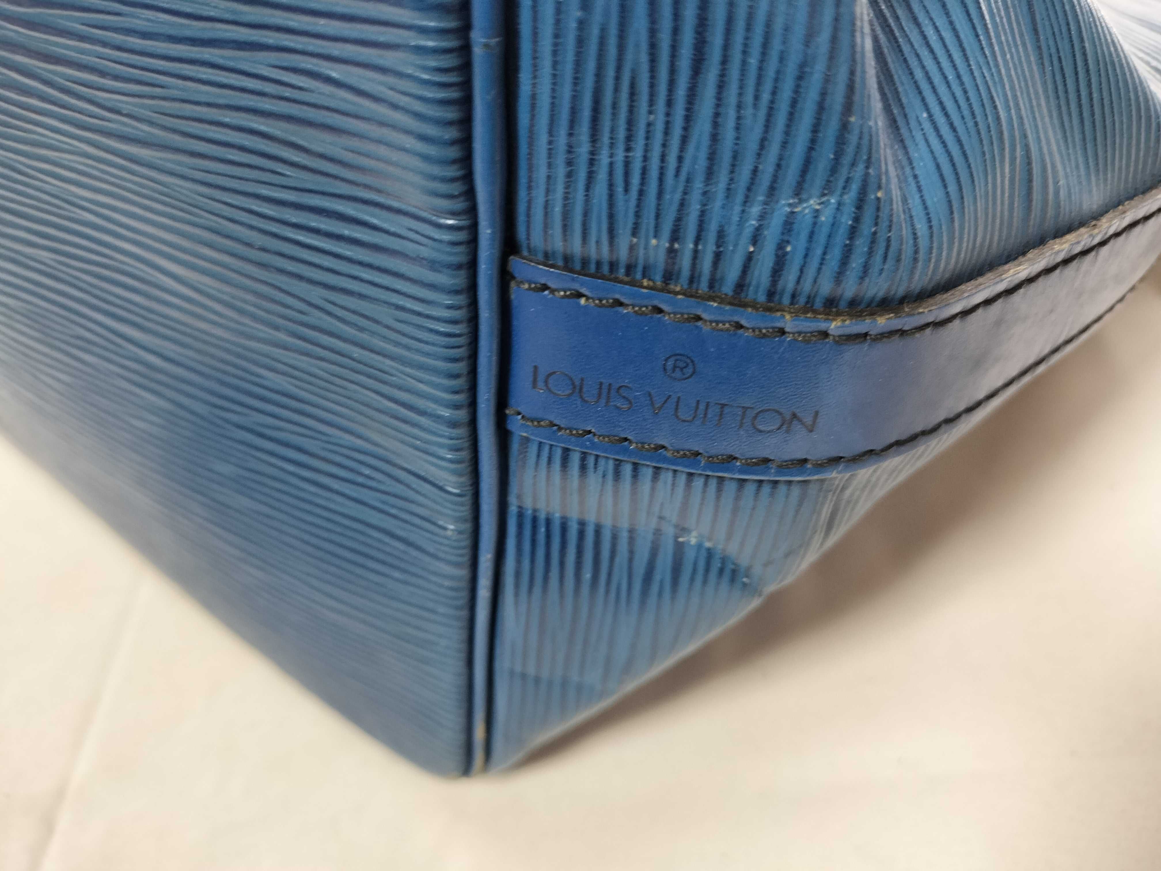 Epi Noé Shoulder Bag — view 8