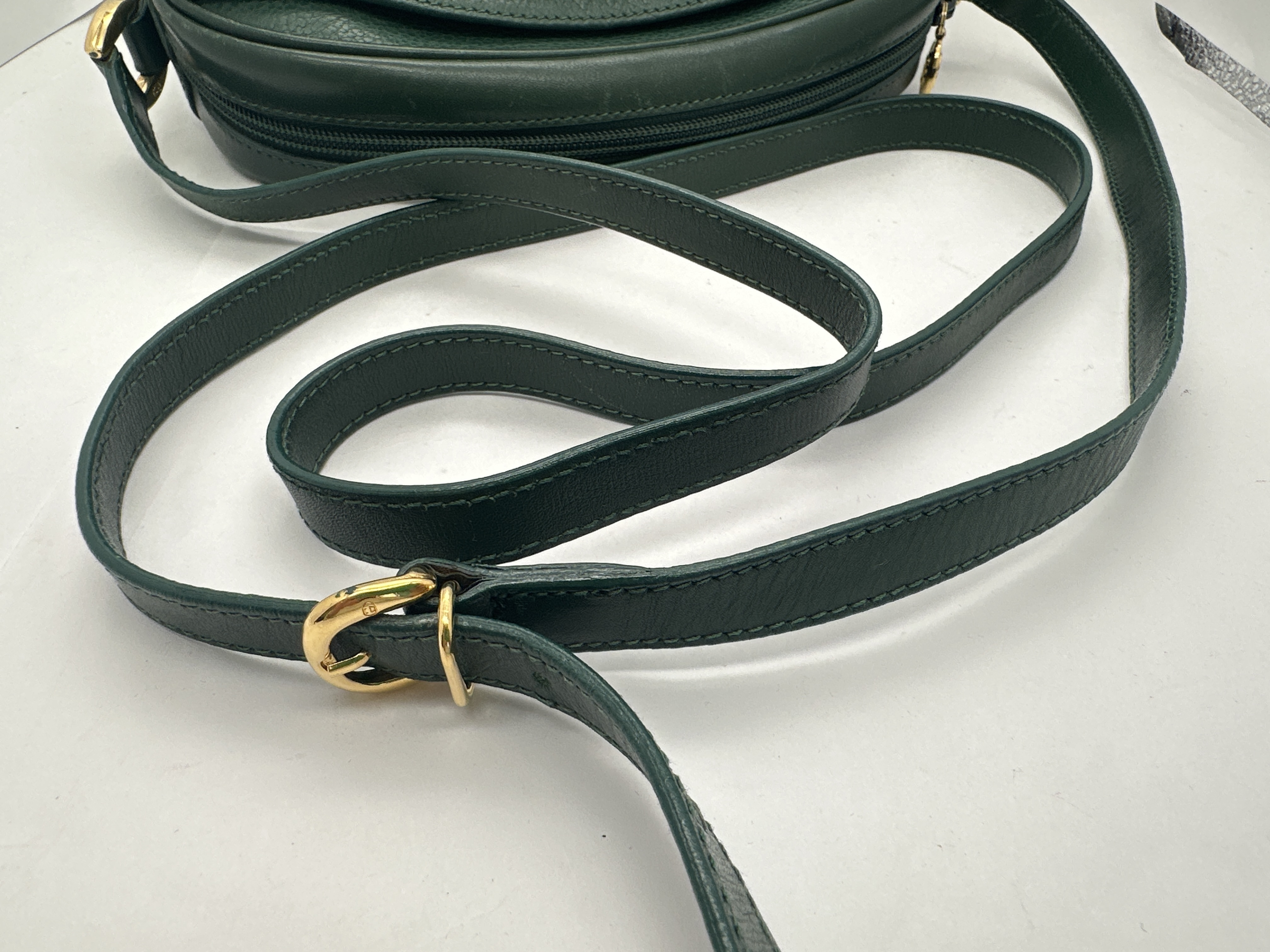 Old GG Leather Shoulder Bag — view 6