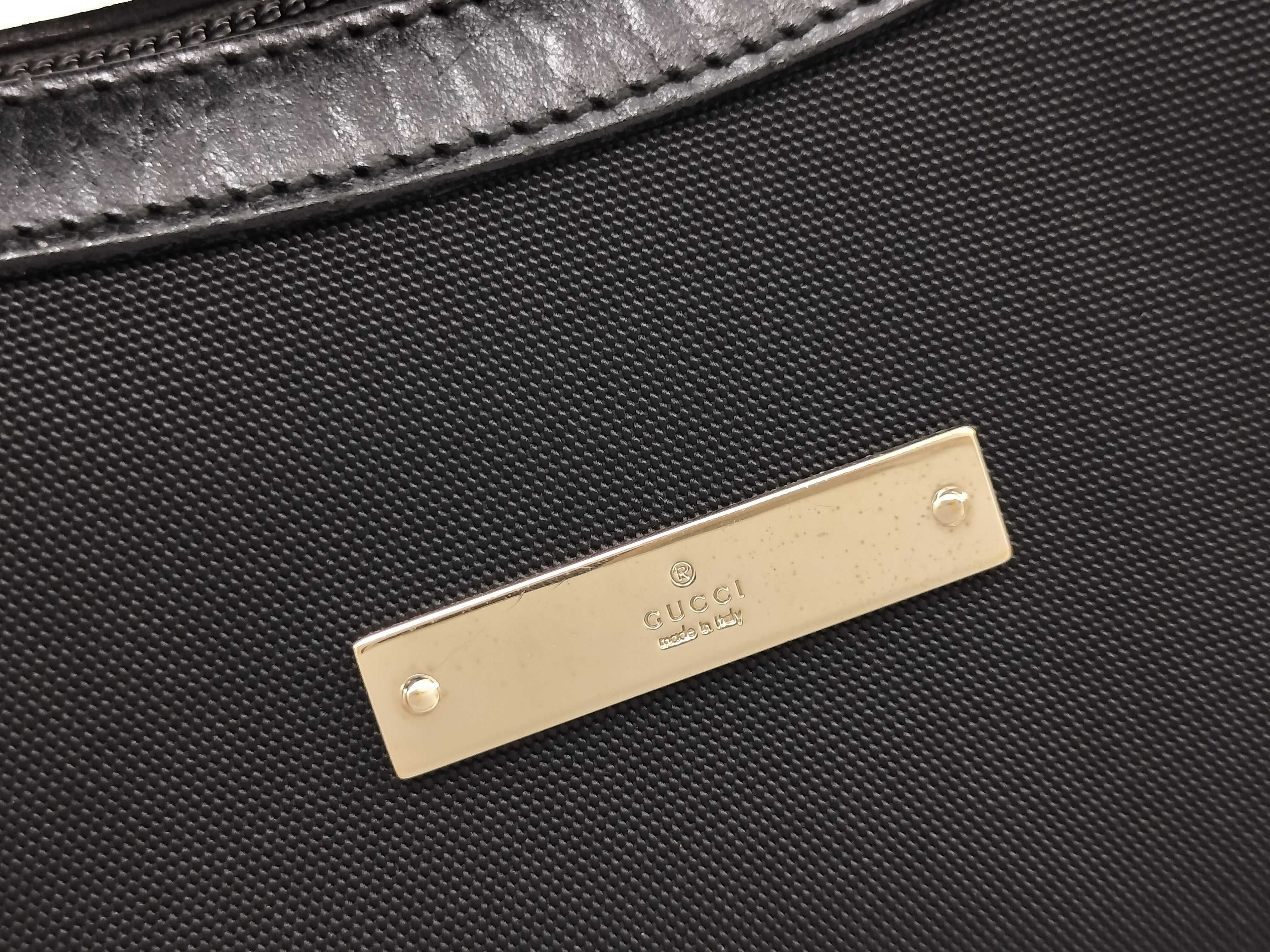 logo plate nylon shoulder bag — view 11