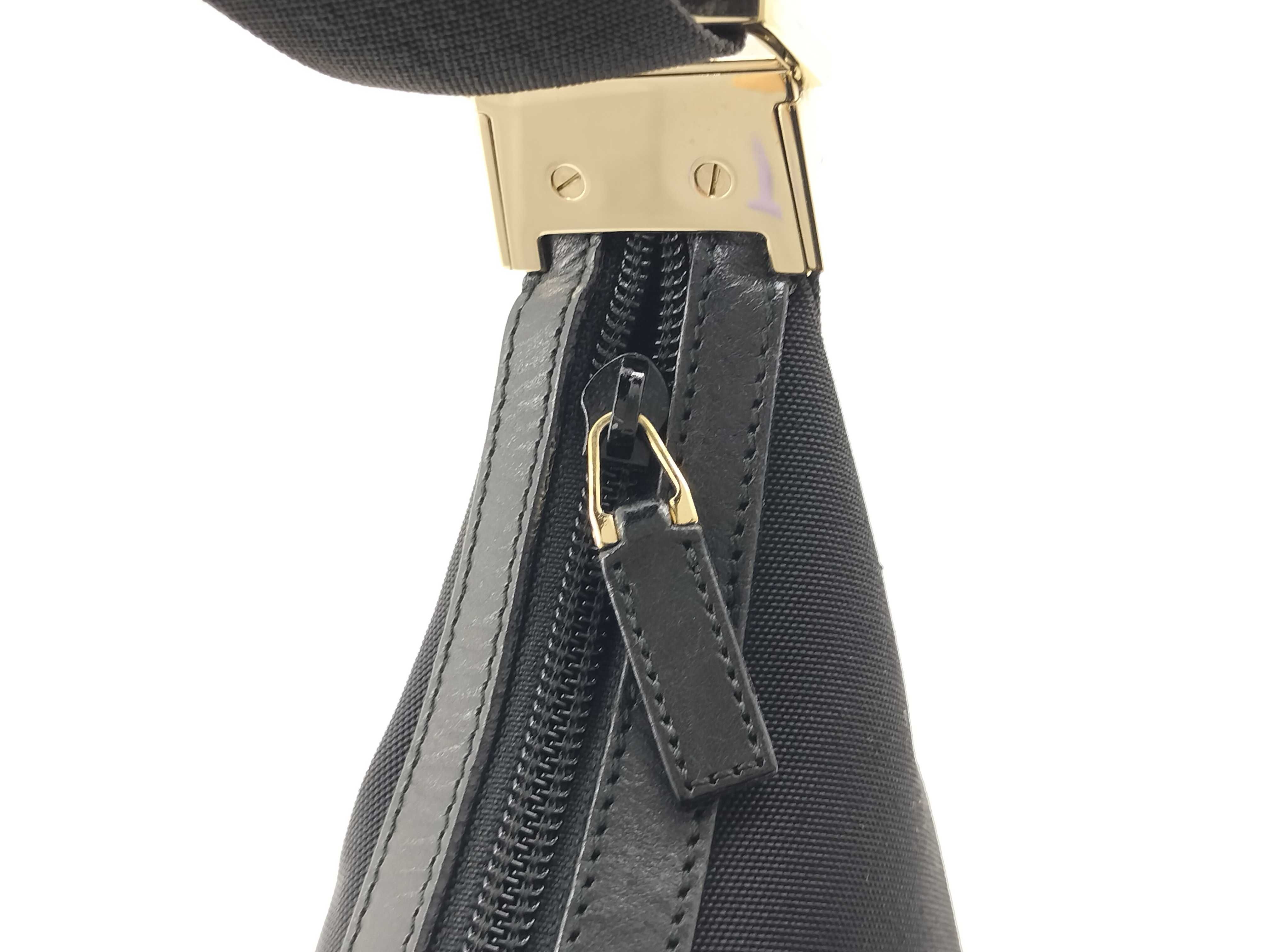 logo plate nylon shoulder bag — view 9