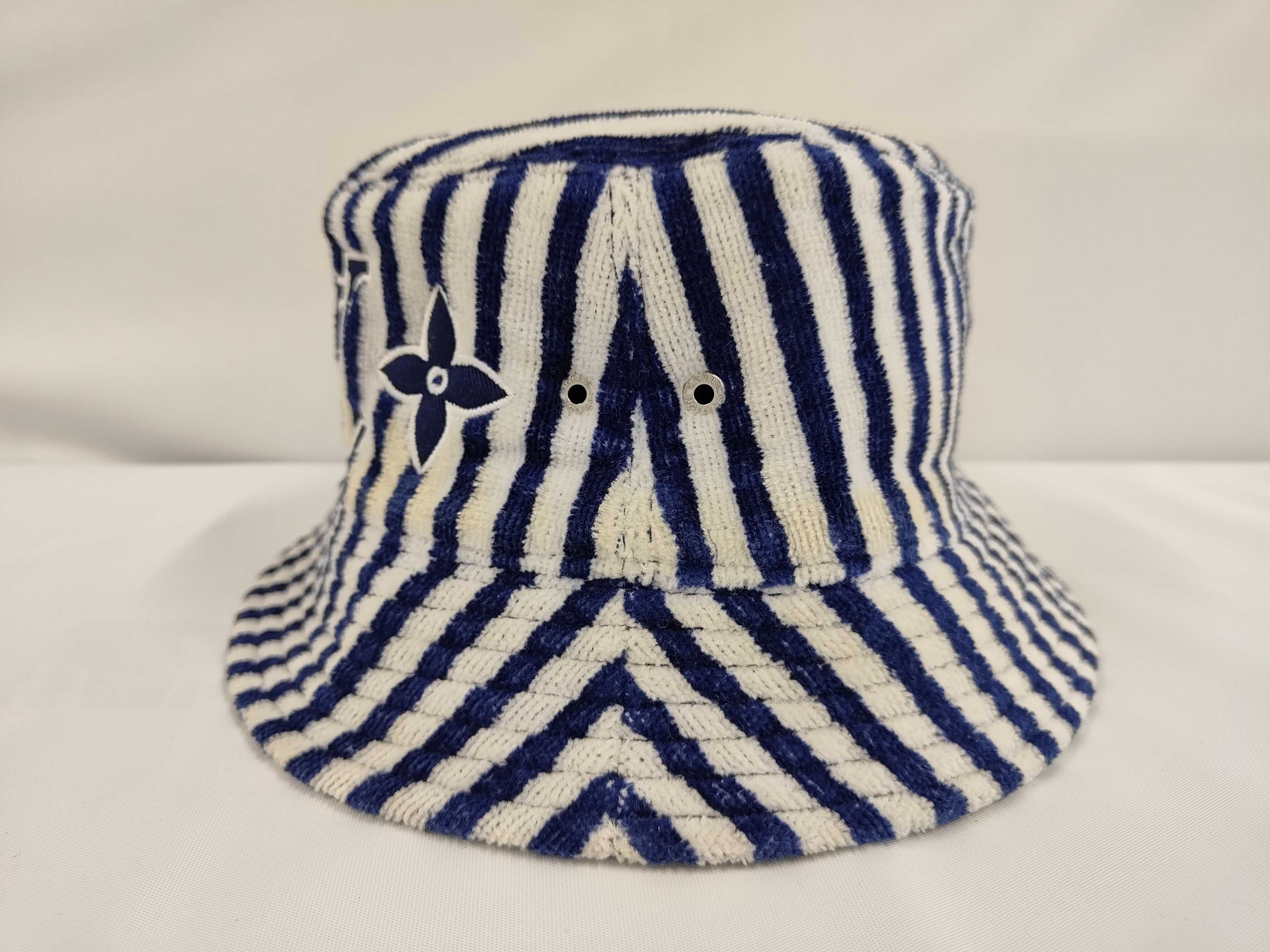 LV Graphical Hat M77622 HX1252 Other Accessories — view 2