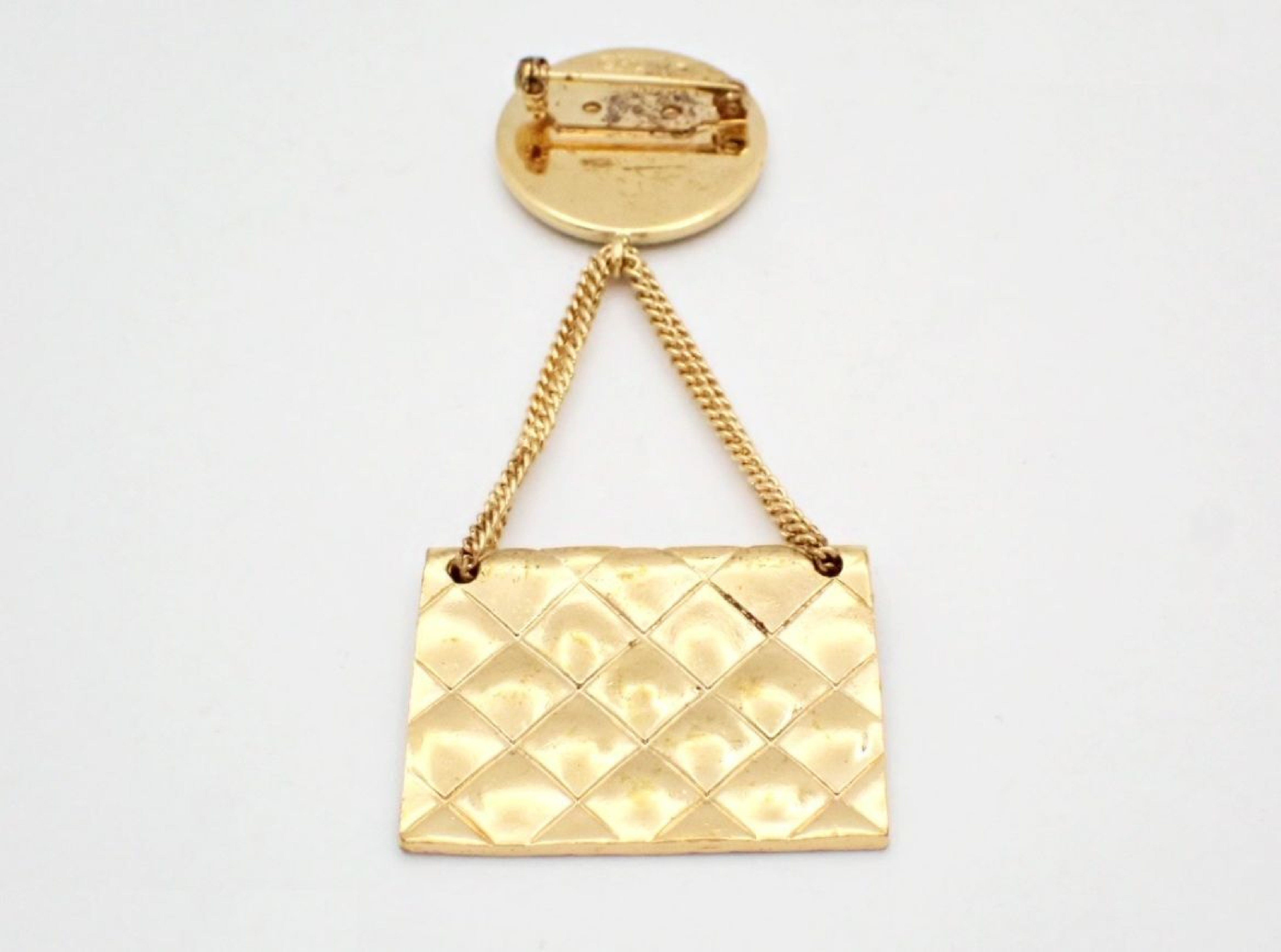 Matelasse Bag Motif Brooch Comments 28 Gold Brooch — view 2