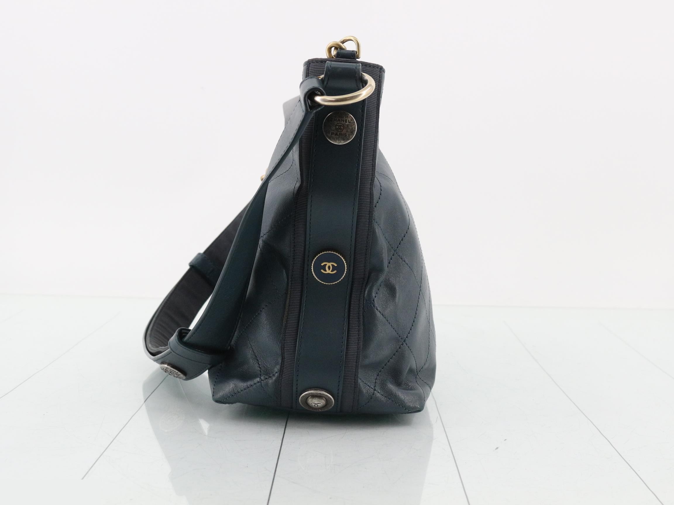 Matelasse Leather 2WAY Hand/Semi-Shoulder Bag — view 3