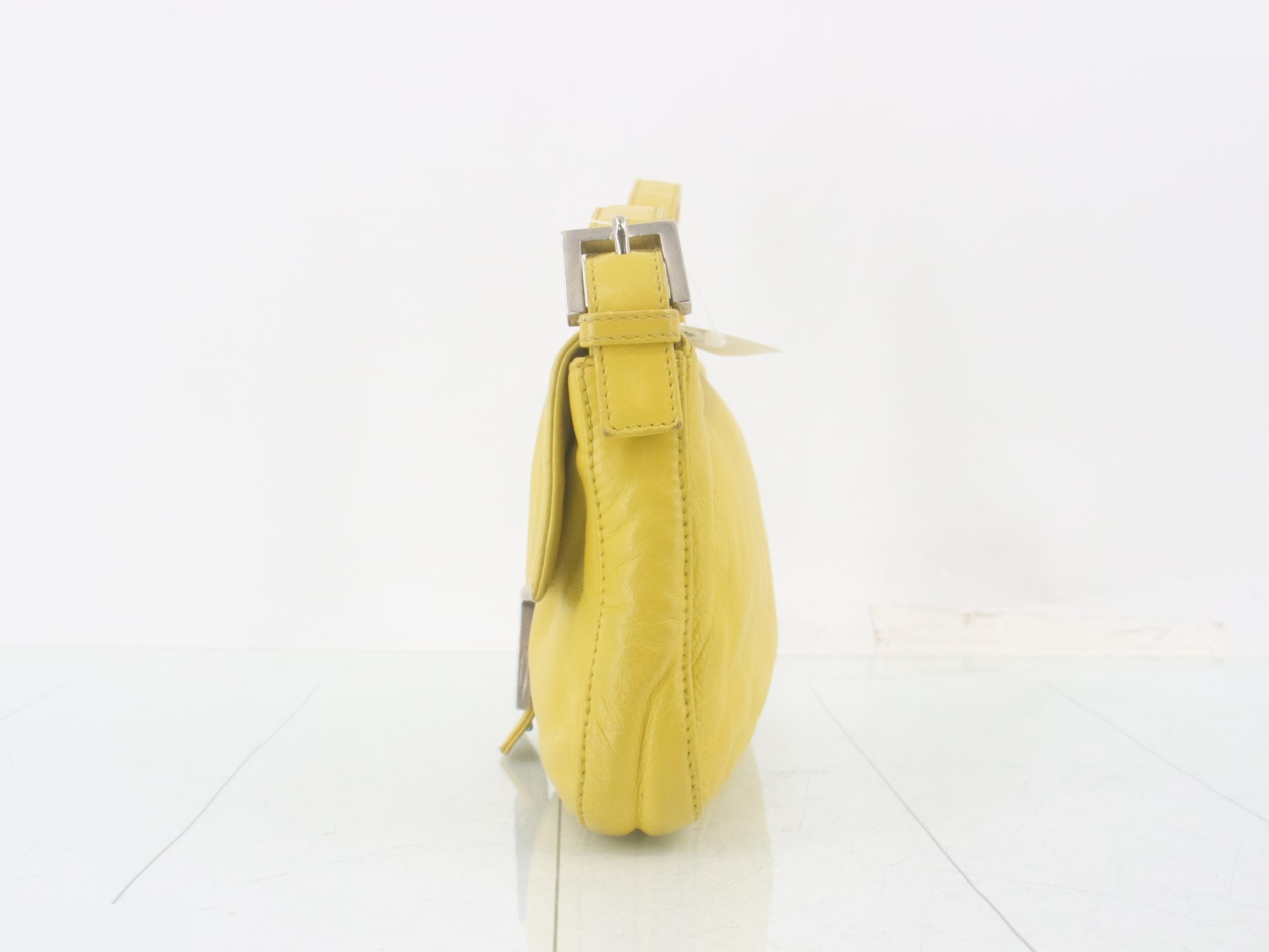 Mamma Baguette Leather One-Shoulder Bag (Yellow) — view 3