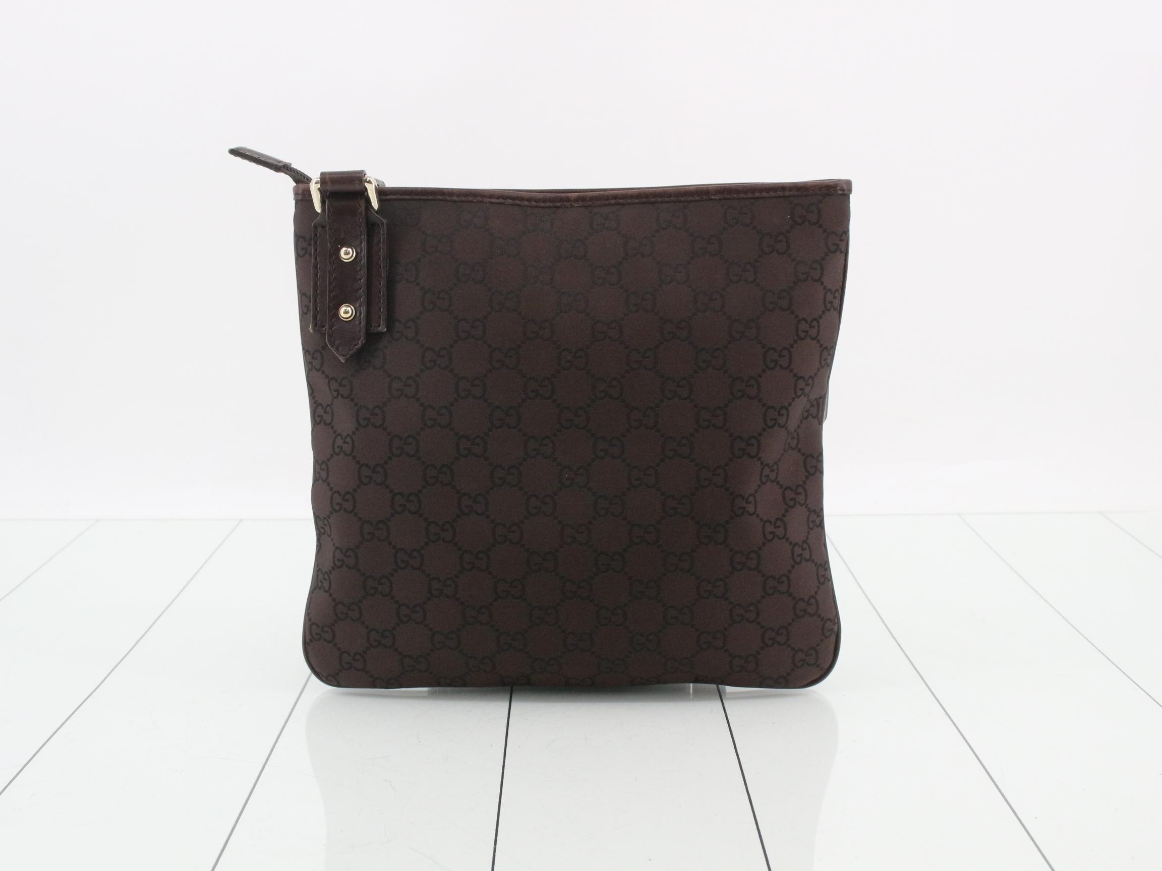 GG Canvas Shoulder Bag — view 2