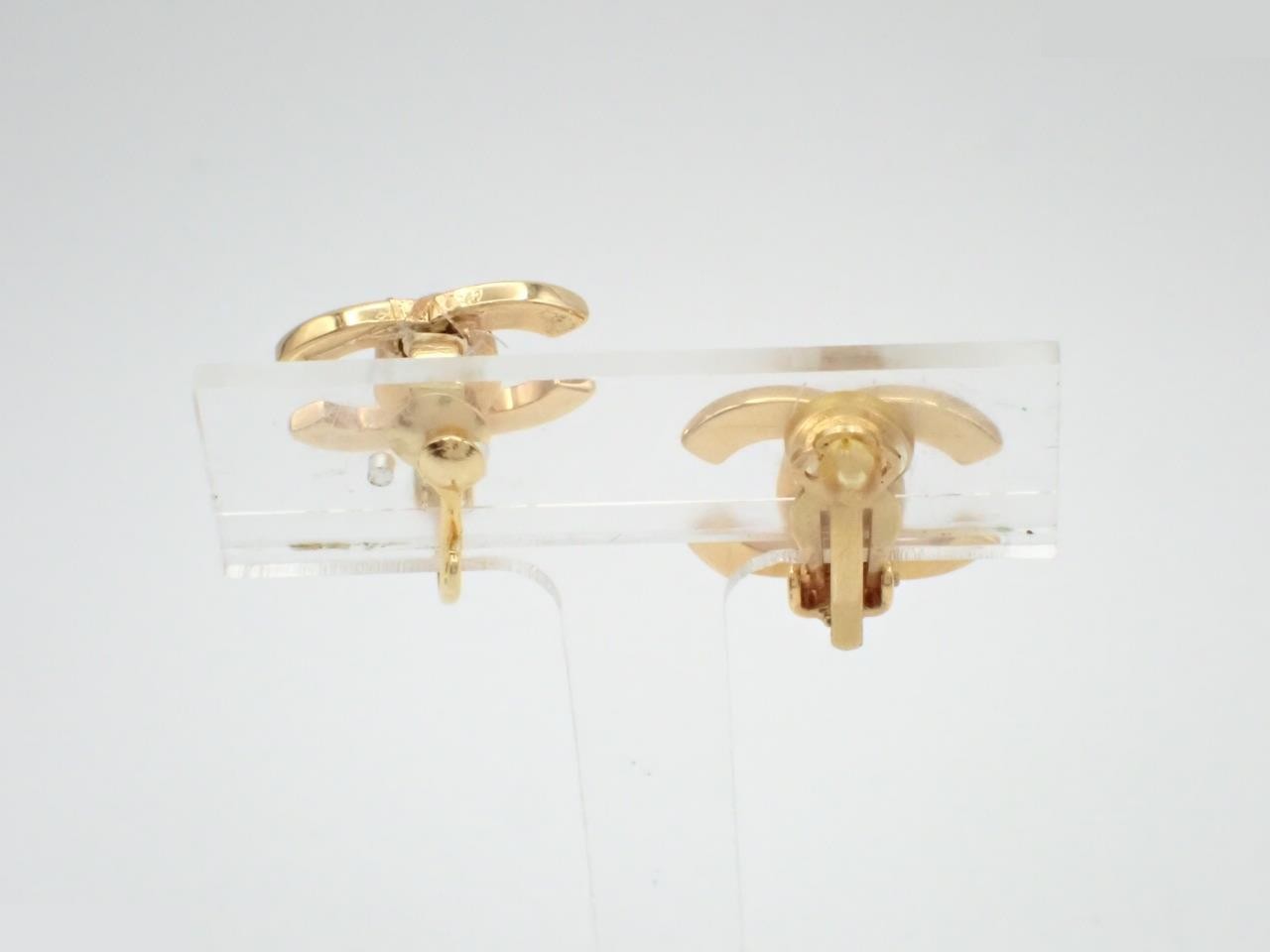 earrings — view 2