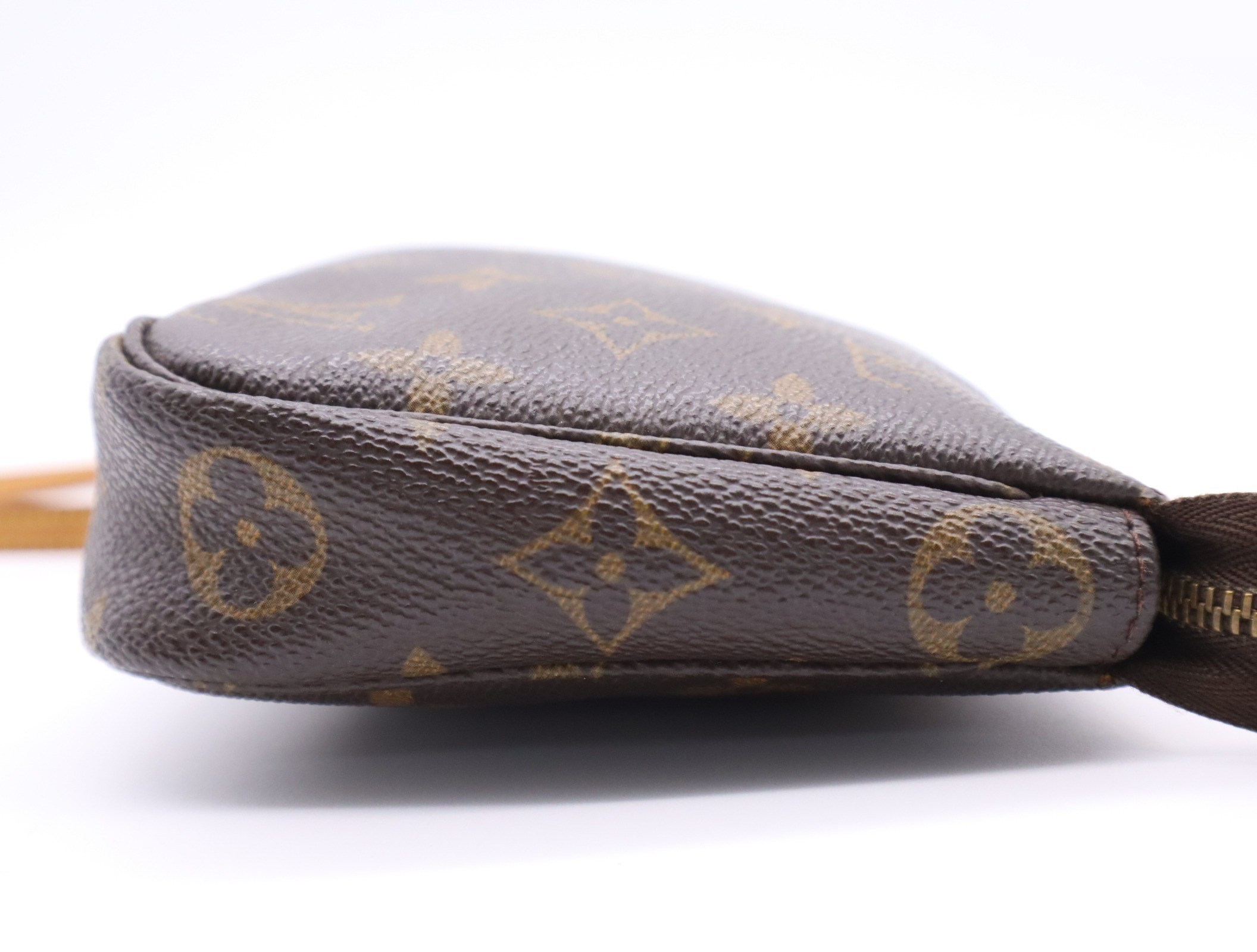 Pochette Accessoires (old model) with shoulder strap — view 5