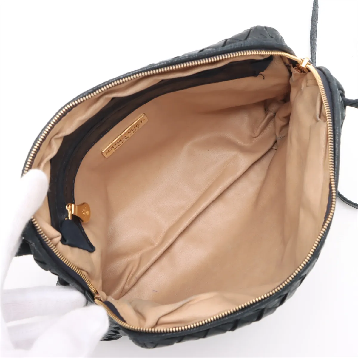 Intrecciato Leather Shoulder Bag Black — view 6