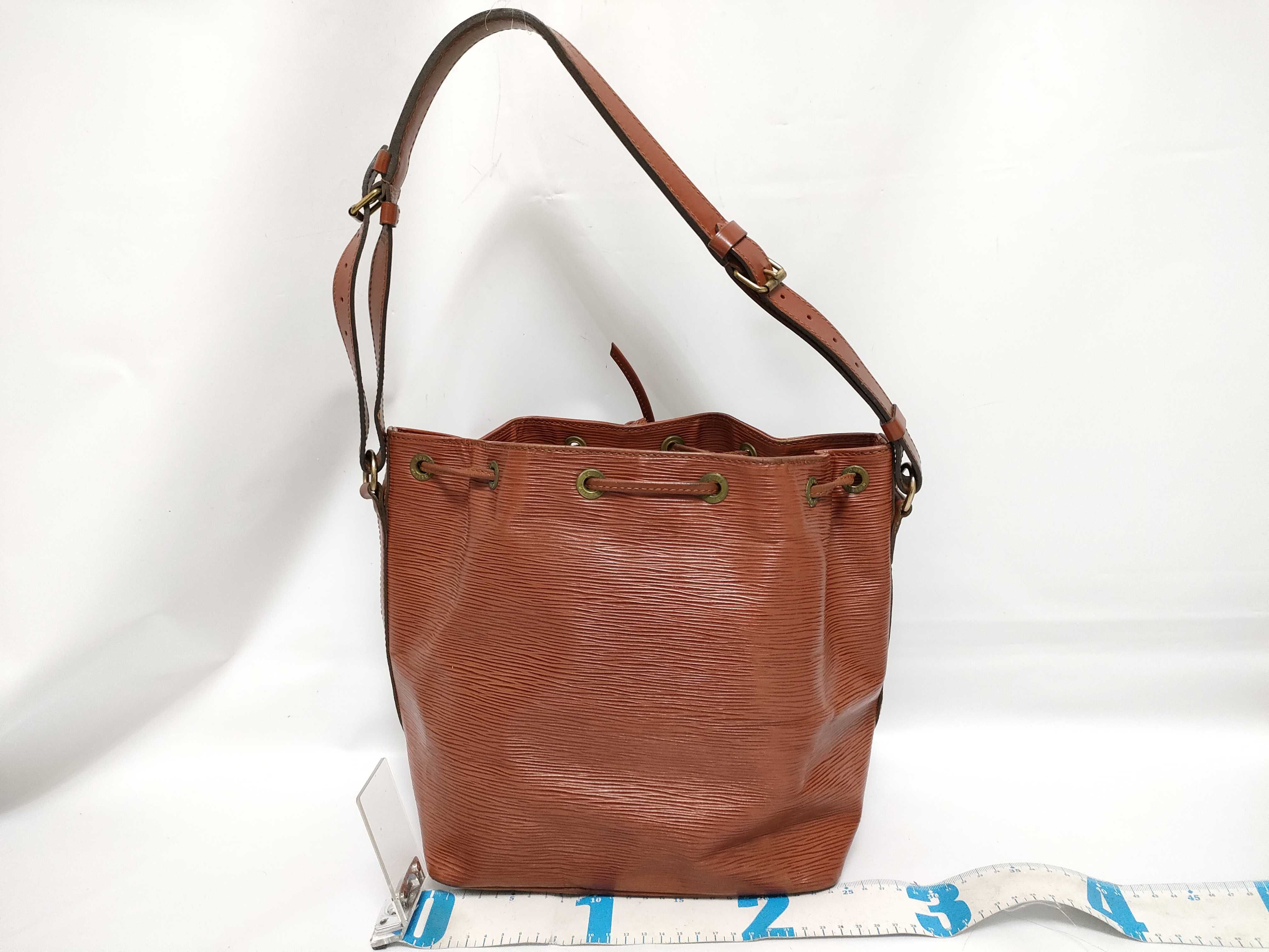 Epi Leather Petit Noé Brown Shoulder Bag M44103 A20942 — view 2