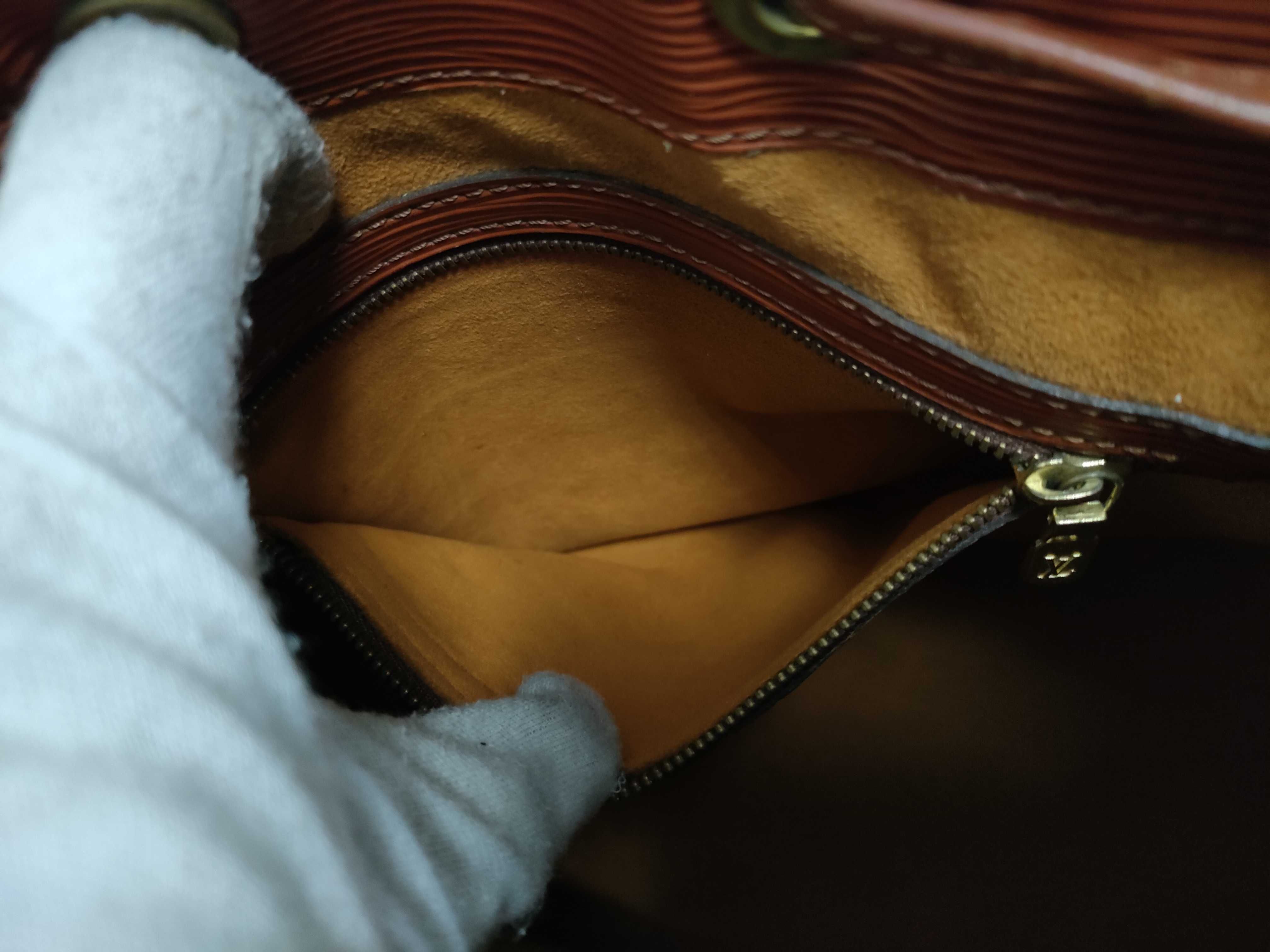Epi Leather Petit Noé Brown Shoulder Bag M44103 A20942 — view 13