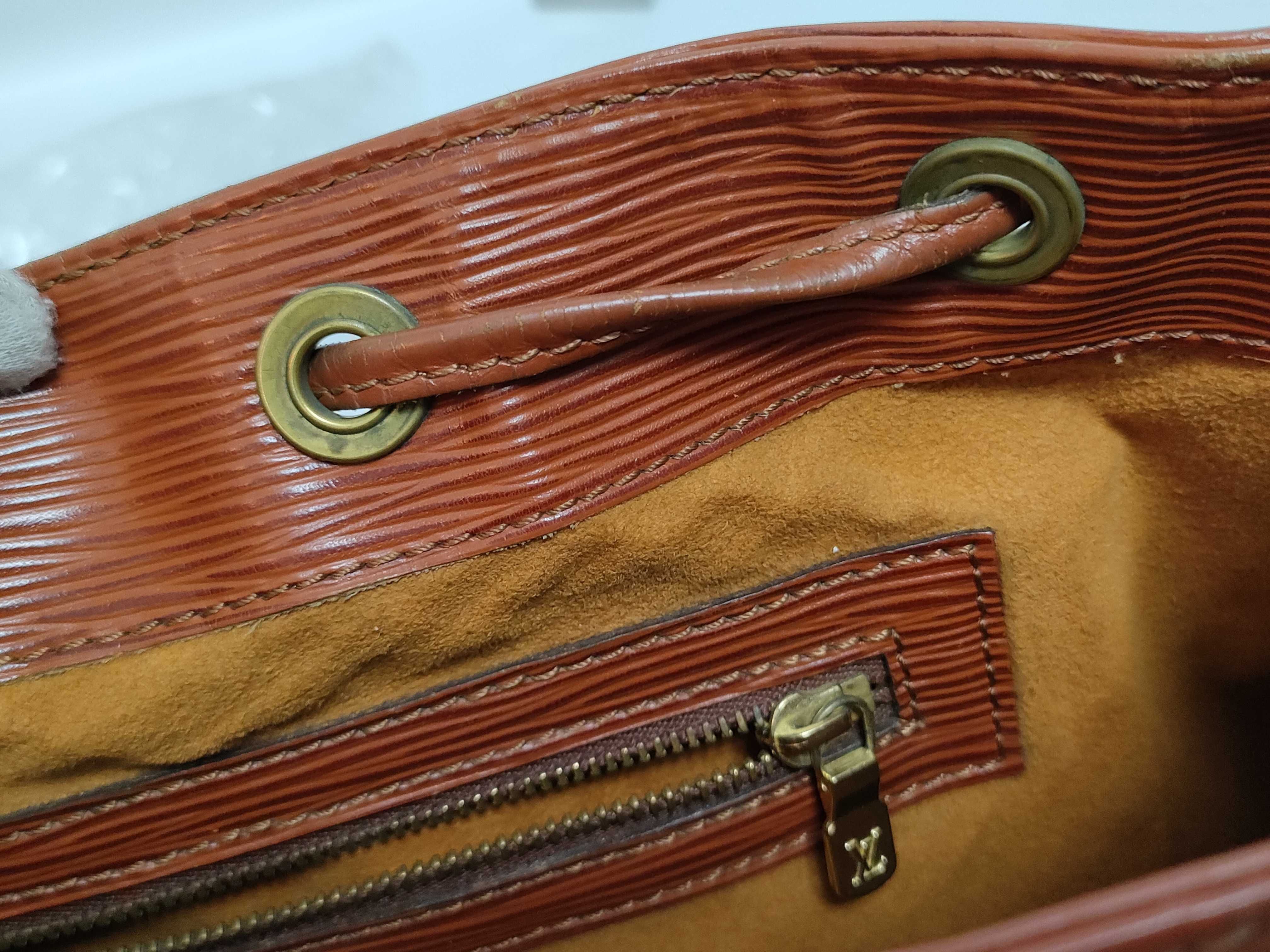 Epi Leather Petit Noé Brown Shoulder Bag M44103 A20942 — view 14