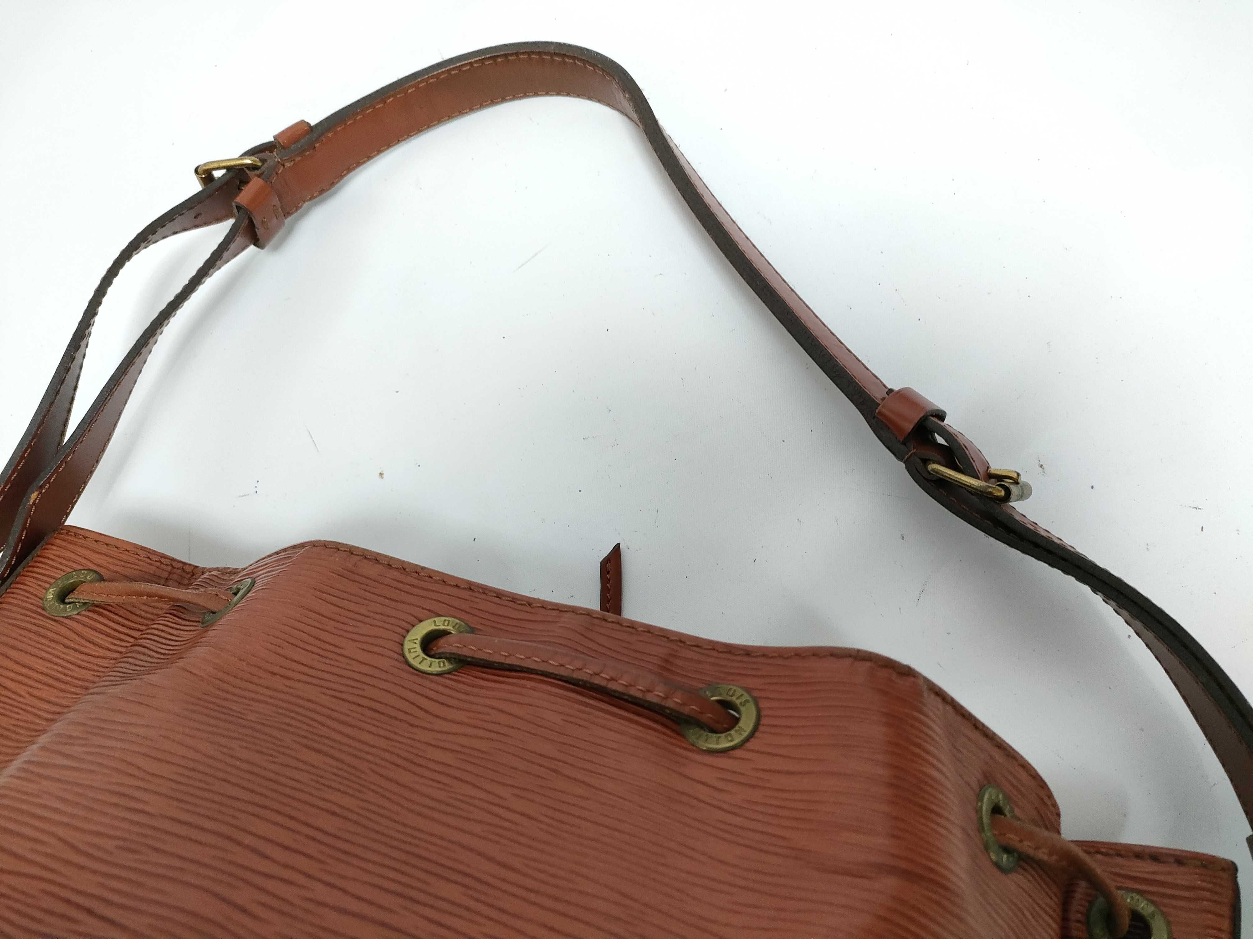 Epi Leather Petit Noé Brown Shoulder Bag M44103 A20942 — view 3