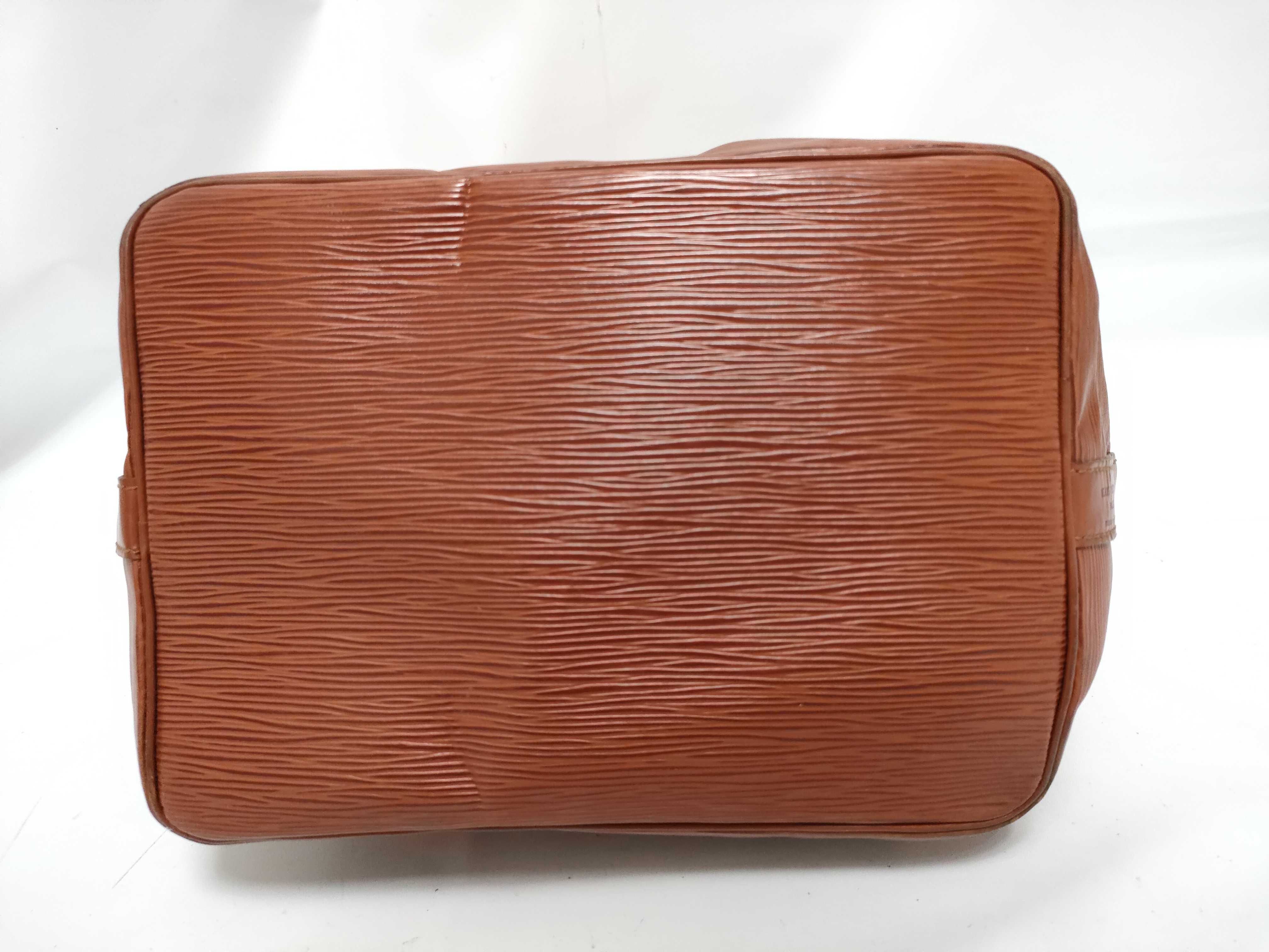 Epi Leather Petit Noé Brown Shoulder Bag M44103 A20942 — view 6