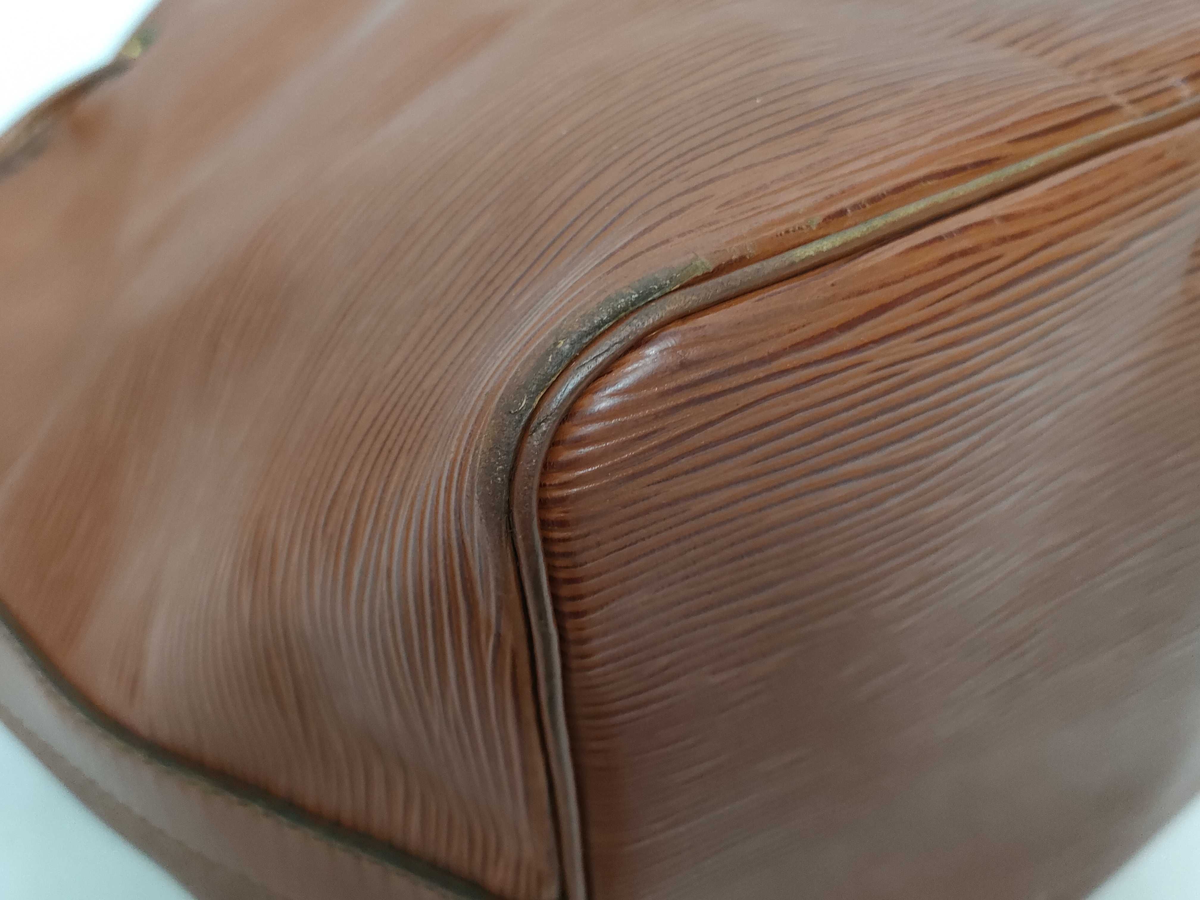 Epi Leather Petit Noé Brown Shoulder Bag M44103 A20942 — view 8