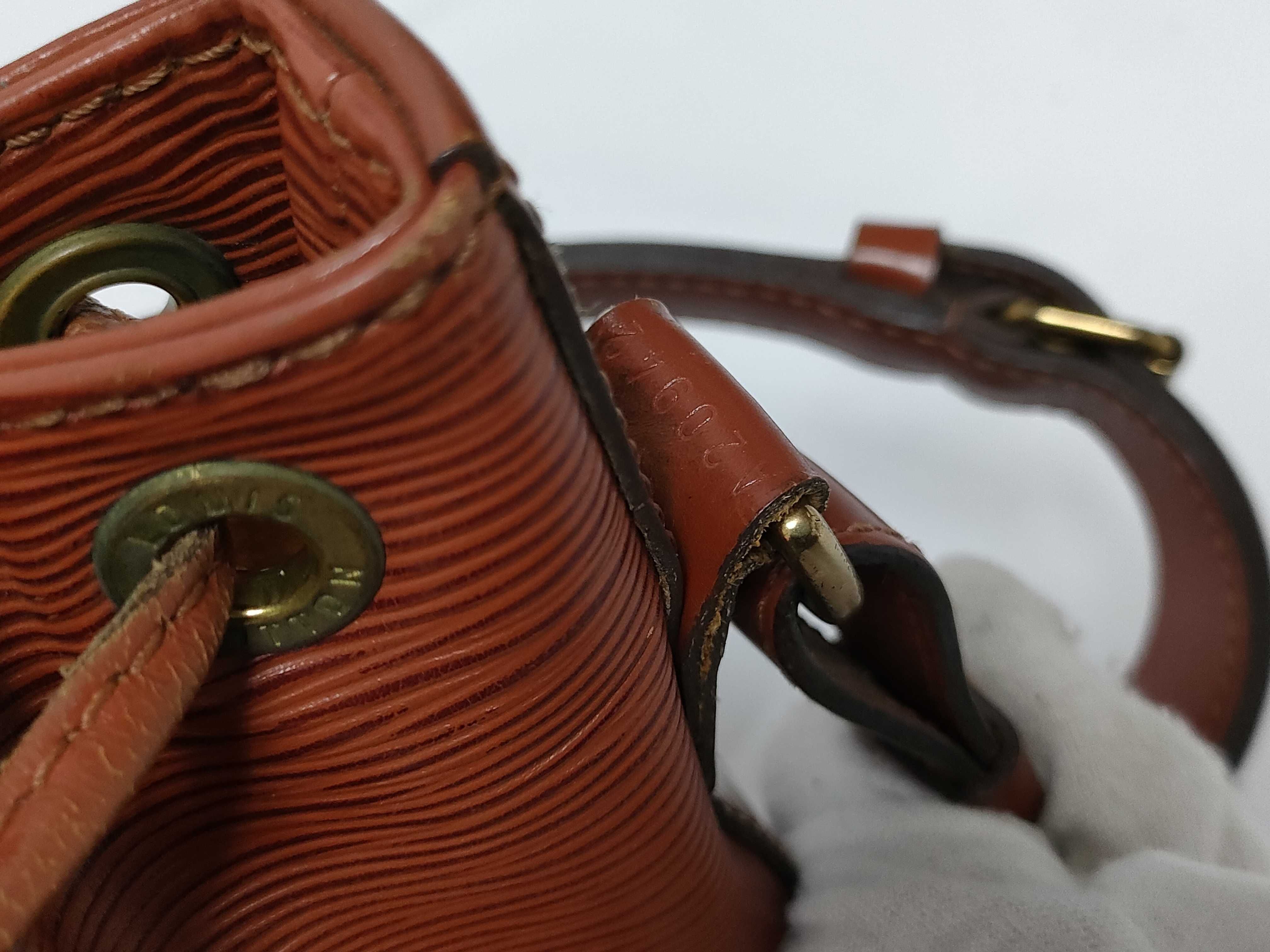 Epi Leather Petit Noé Brown Shoulder Bag M44103 A20942 — view 9