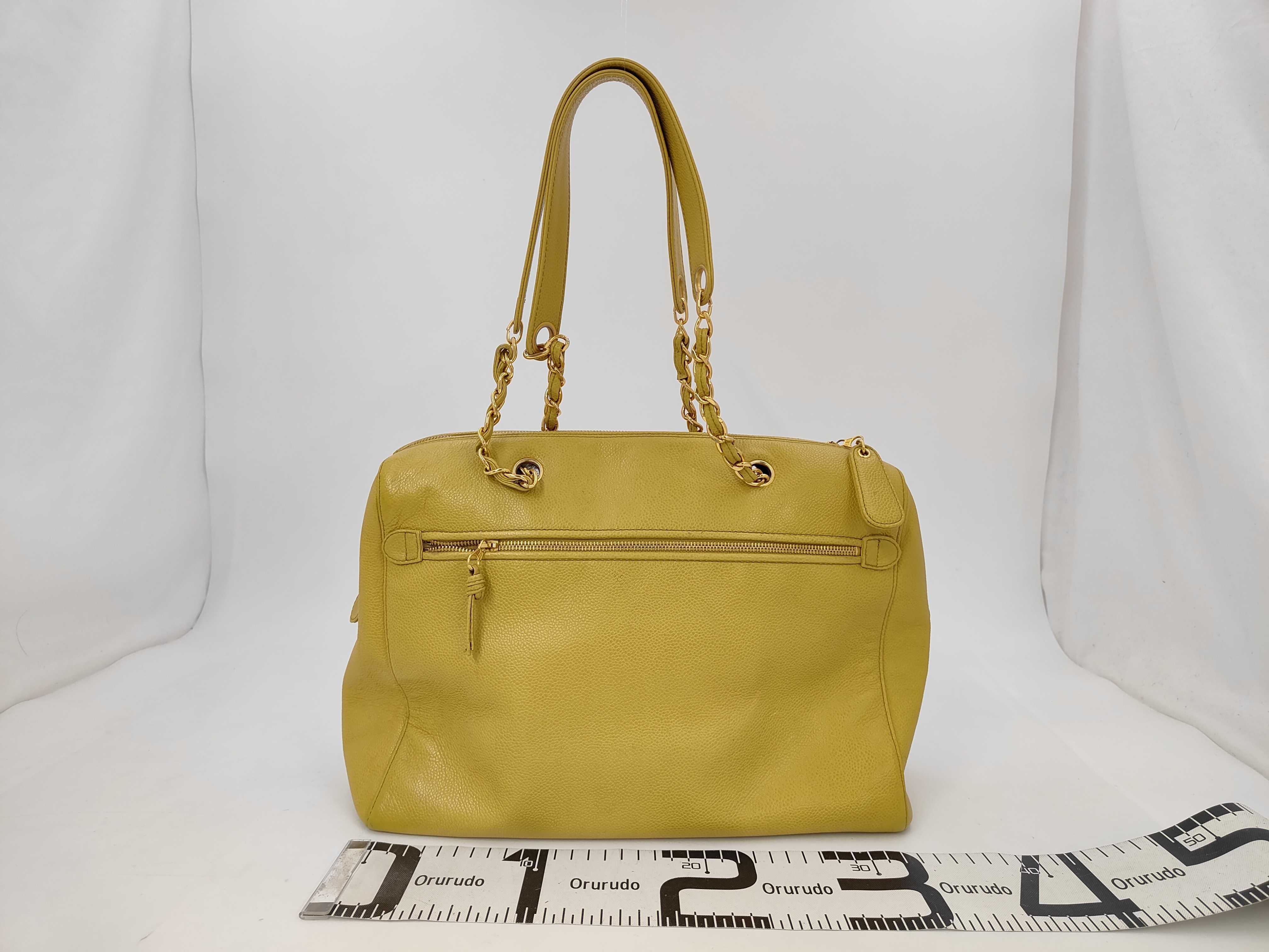 Caviar Skin Chain Tote 5313058 Yellow (Department Store Seal 98/7/22YS) Tote Bag — view 2